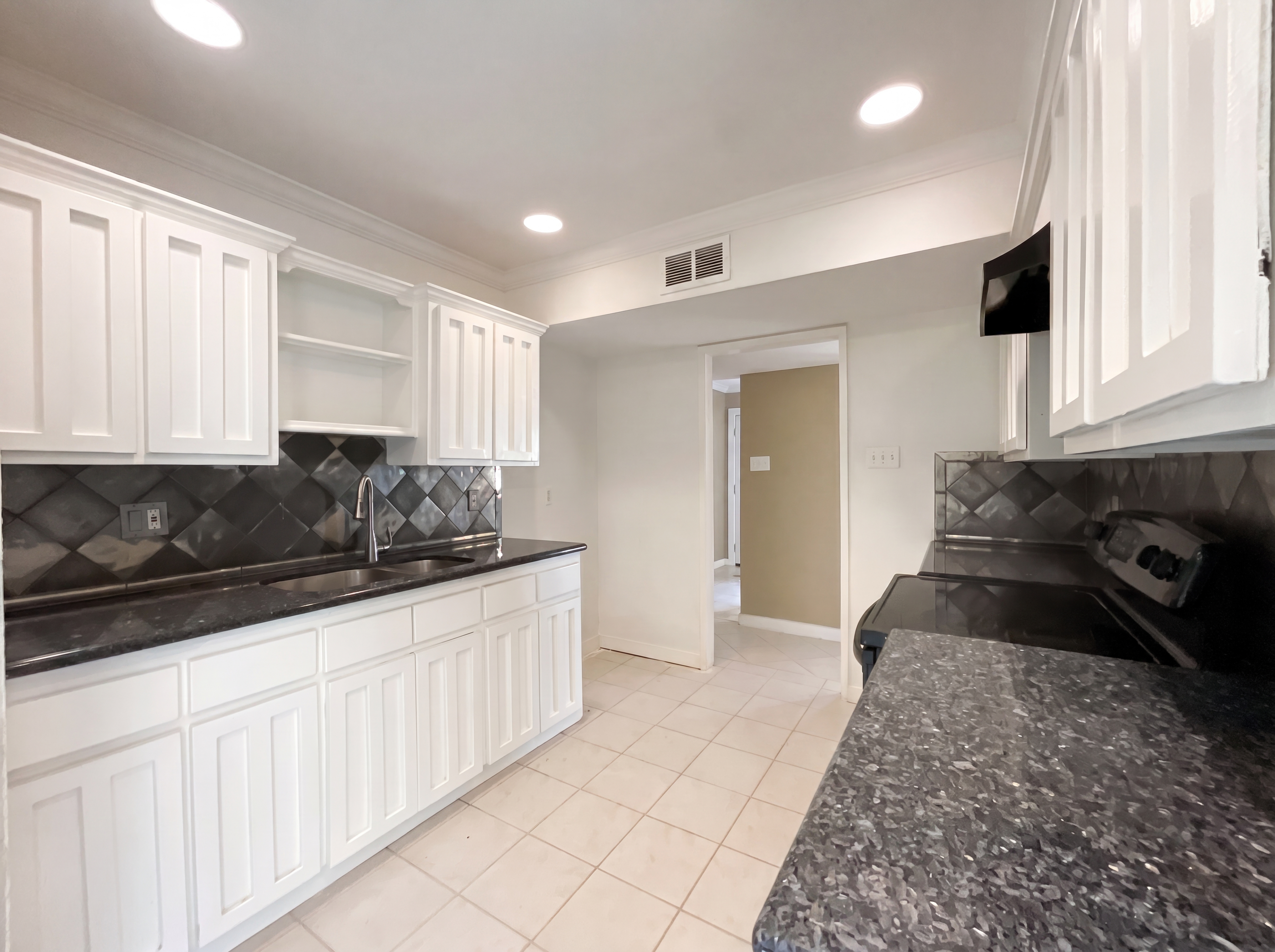 Photo 2 of 16 of 22831 Millgate Dr, Spring, TX
