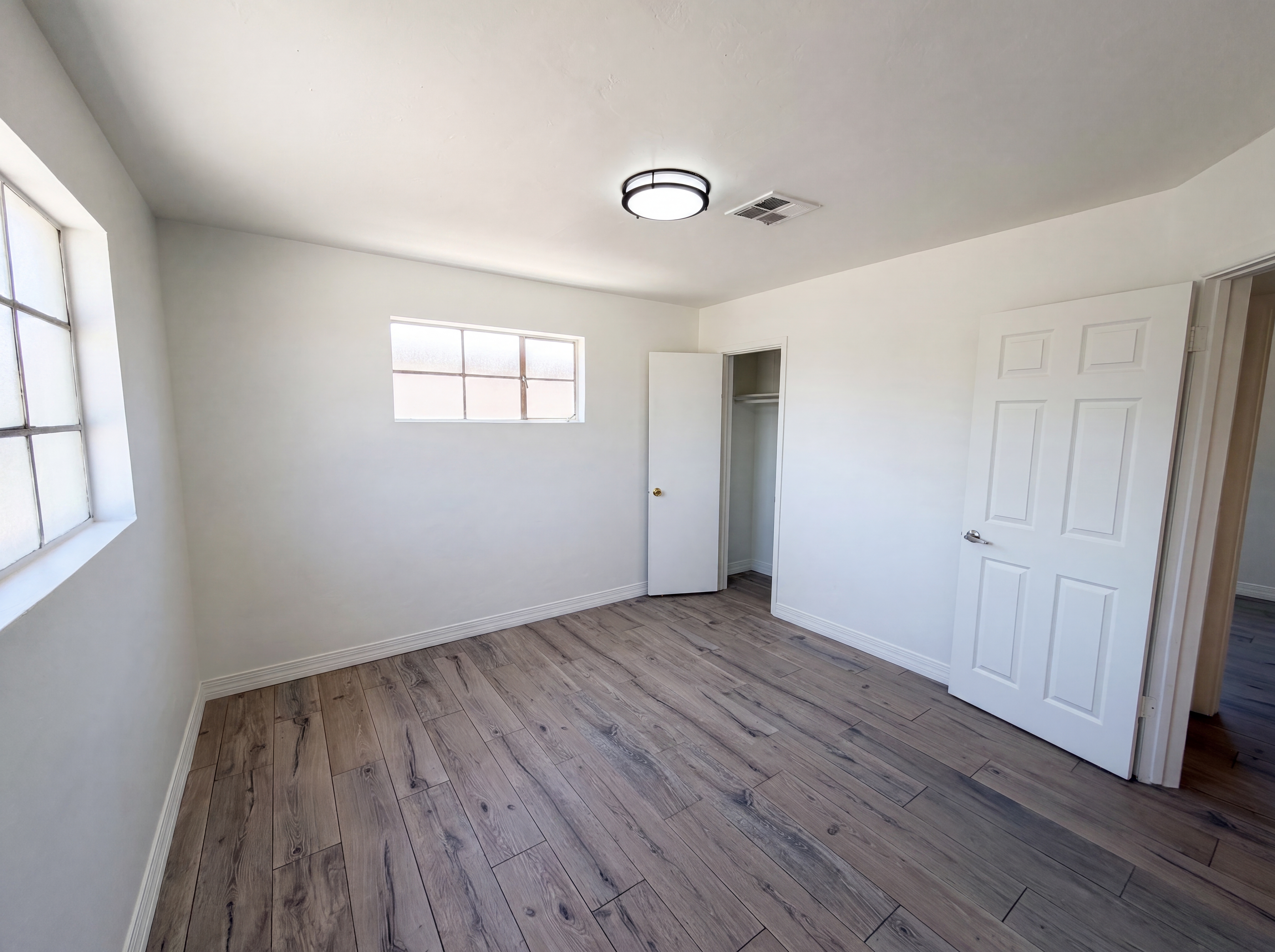 Photo 15 of 21 of 4505 W Clarendon Ave, Phoenix, AZ