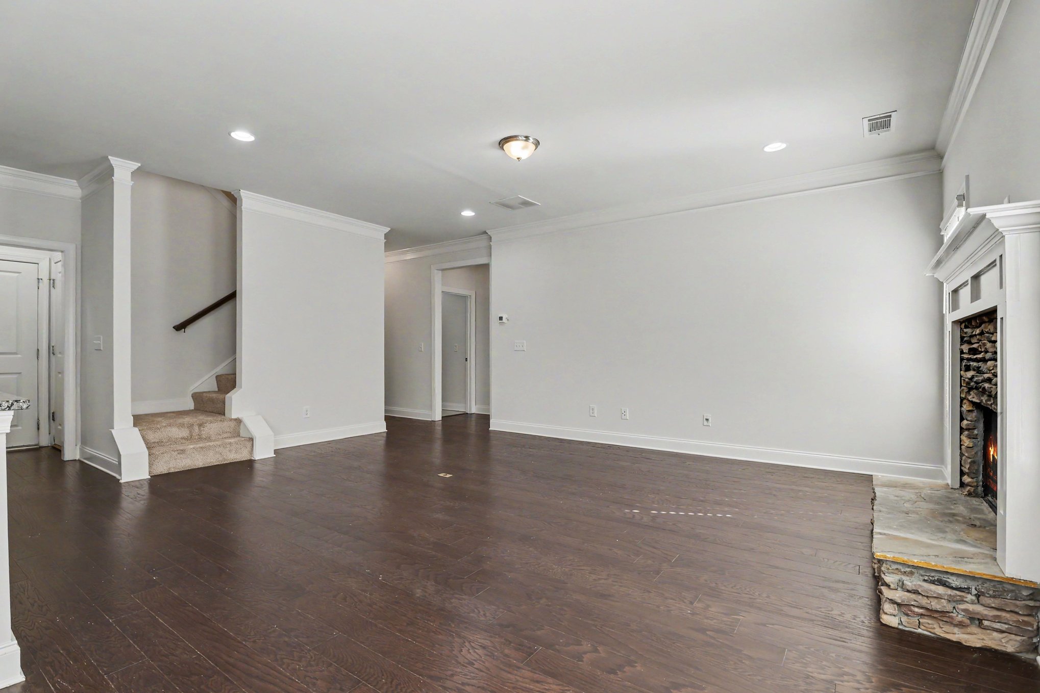 Photo 6 of 19 of 99 Glen Oaks Dr, Dawsonville, GA