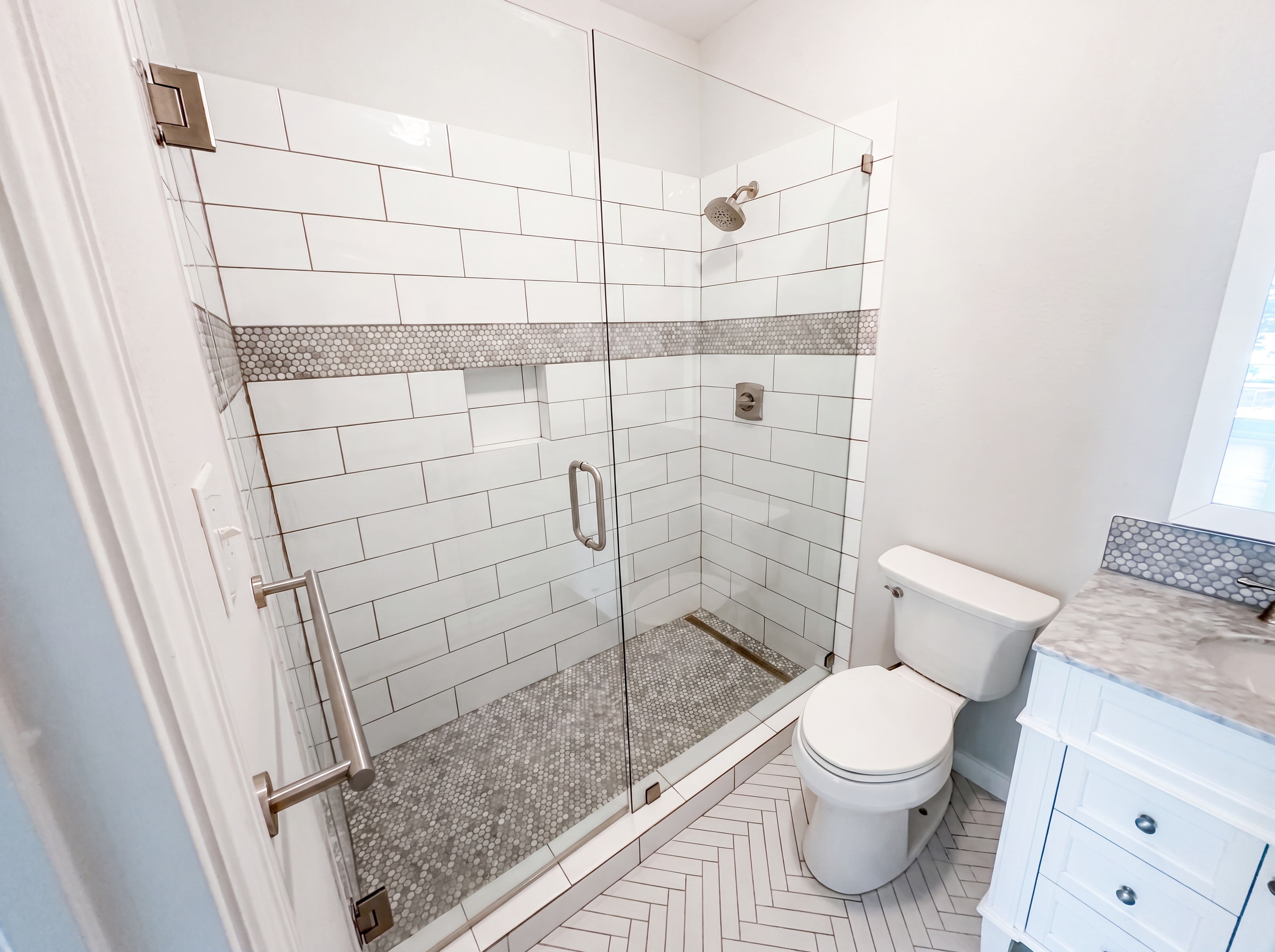 Photo 10 of 23 of 3105 Bridgewater Dr, Little Elm, TX
