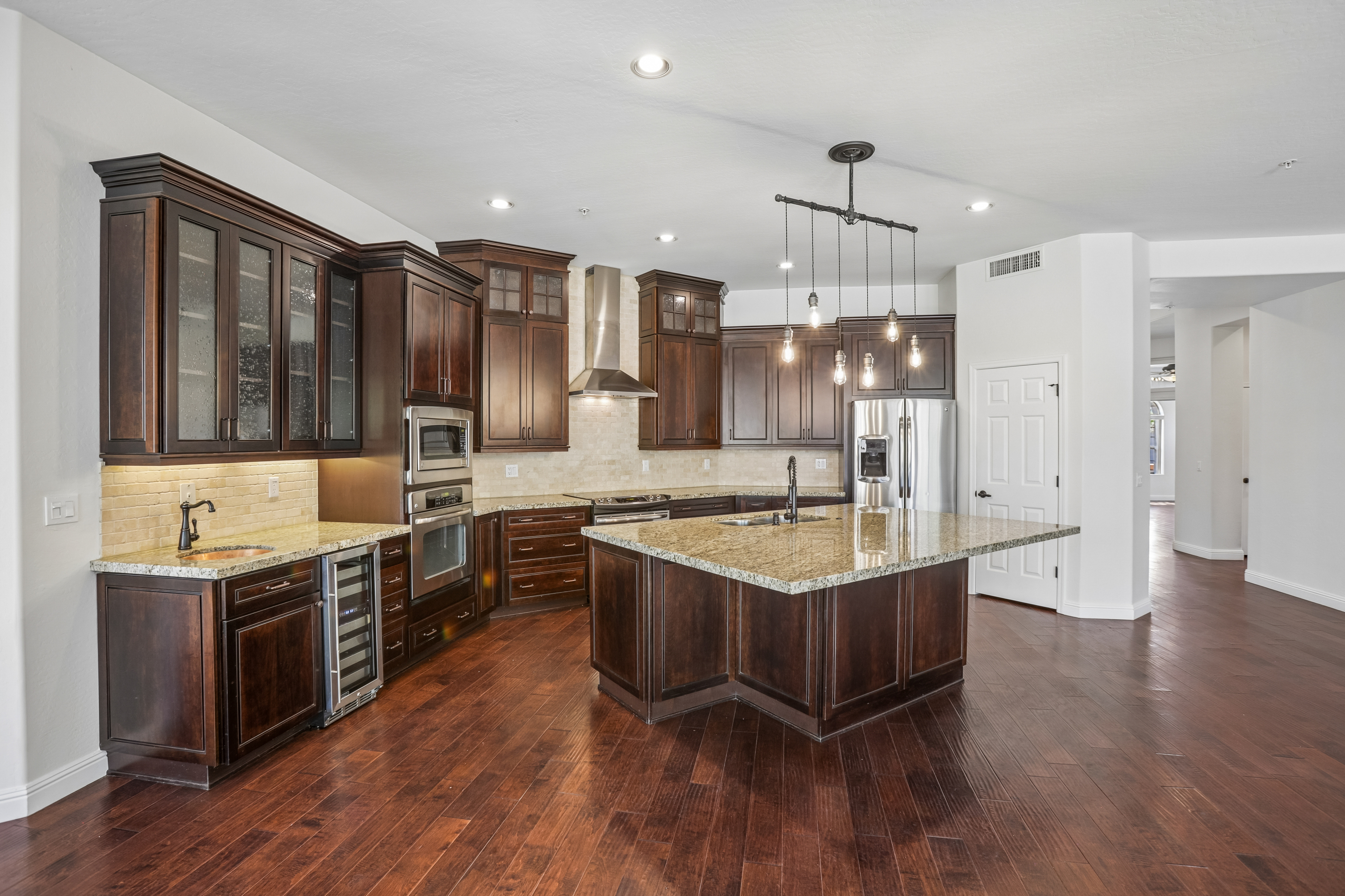 Photo 2 of 35 of 16484 N 108th Pl, Scottsdale, AZ