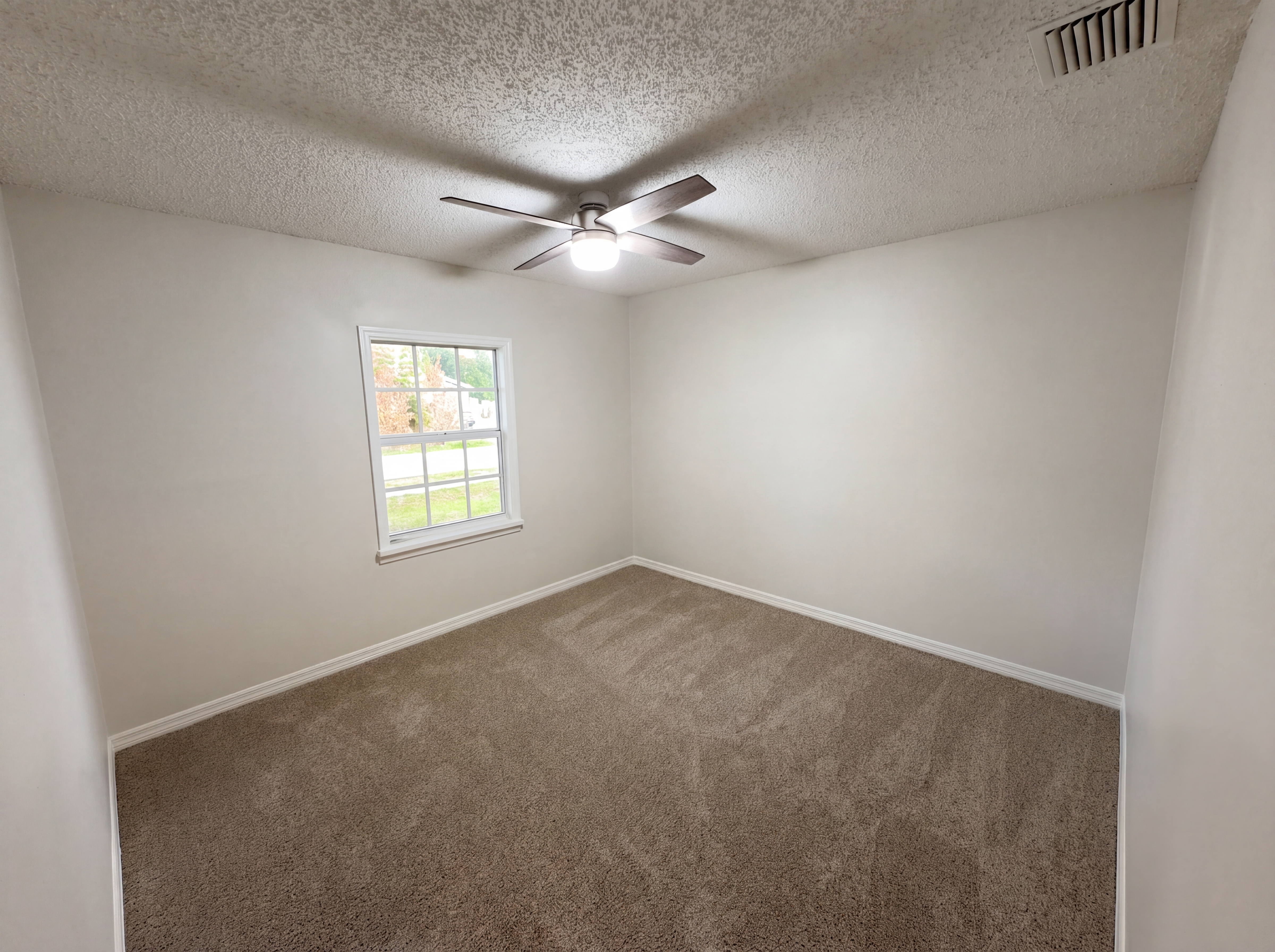 Photo 19 of 24 of 967 Lamplighter Dr NW, Palm Bay, FL