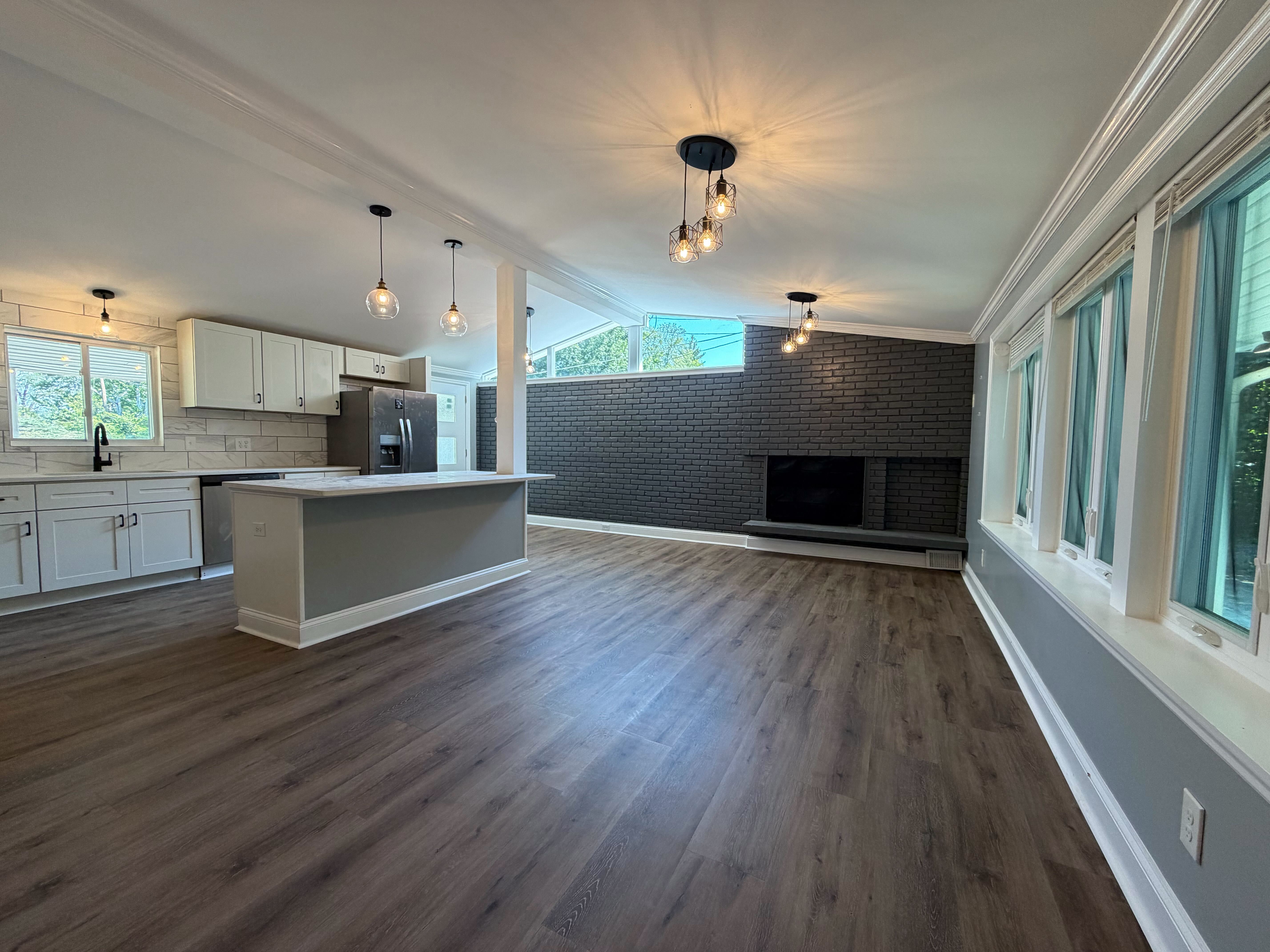 Photo 5 of 29 of 7809 View Place Dr, Cincinnati, OH