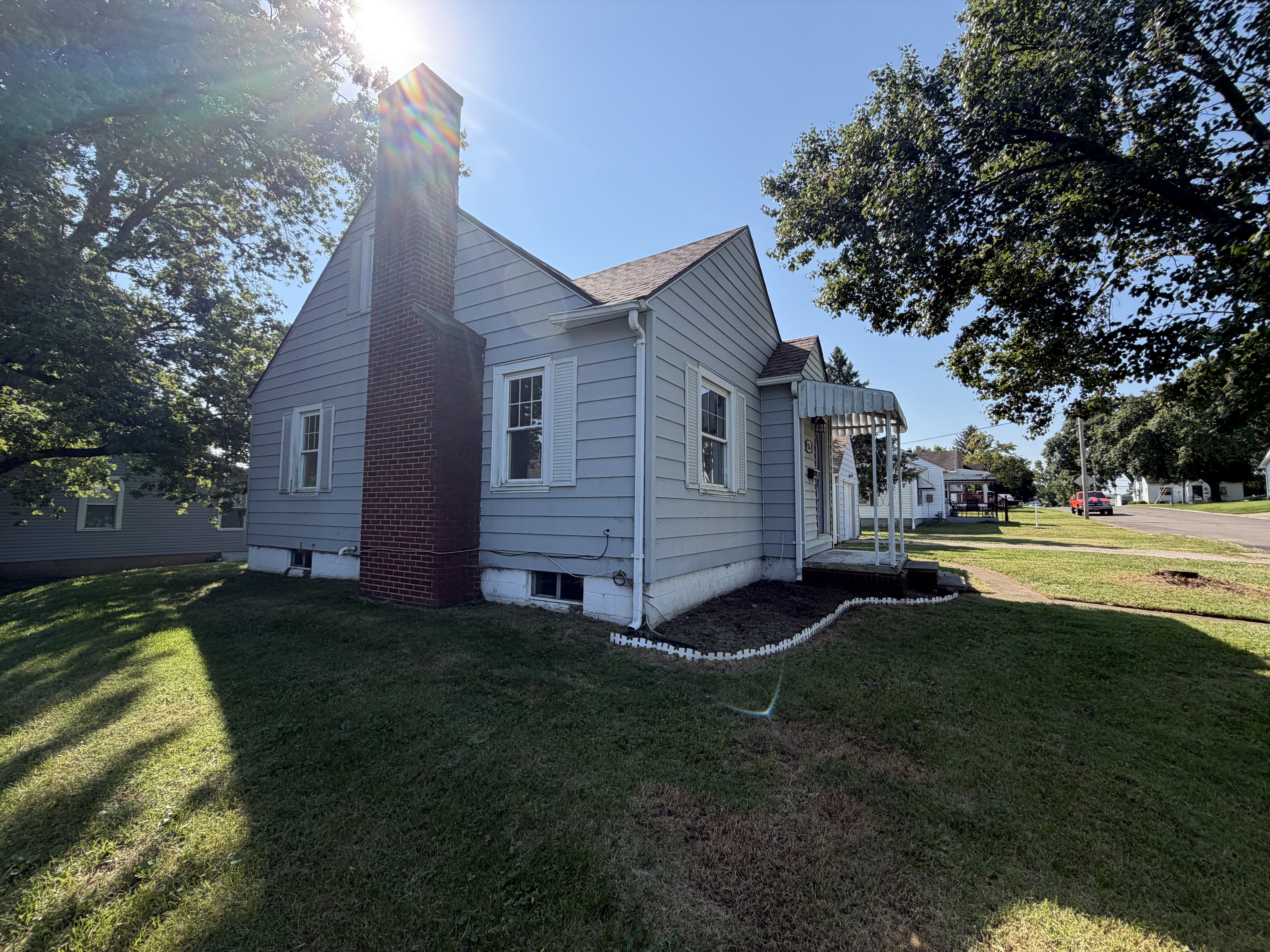 Photo 18 of 21 of 956 Meda Ave, Lancaster, OH