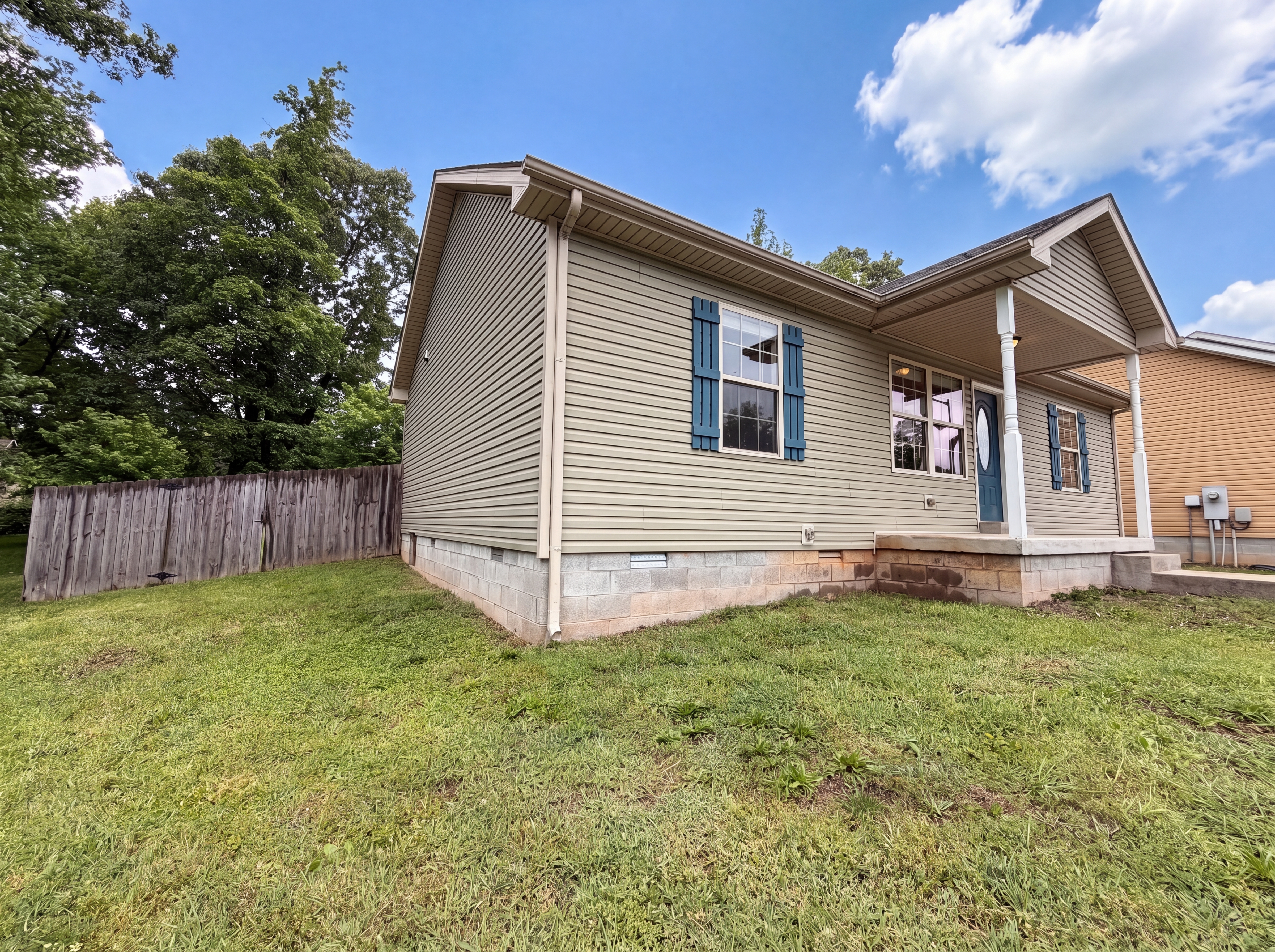 Photo 18 of 19 of 741 Inver Ln, Clarksville, TN