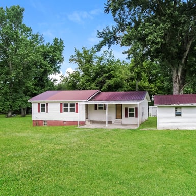 Property photo 2 of 2294 Cullman Rd