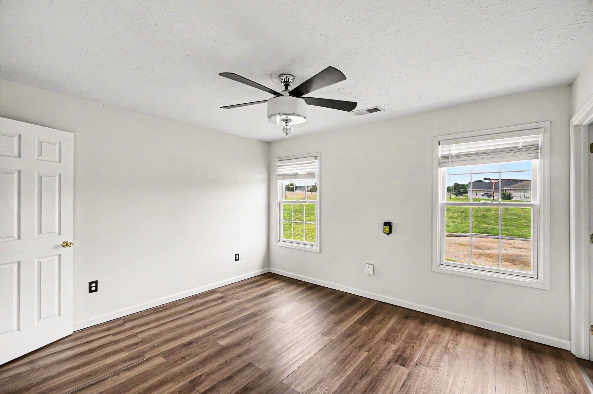 Photo 4 of 16 of 263 Creekwood Dr, Berea, KY