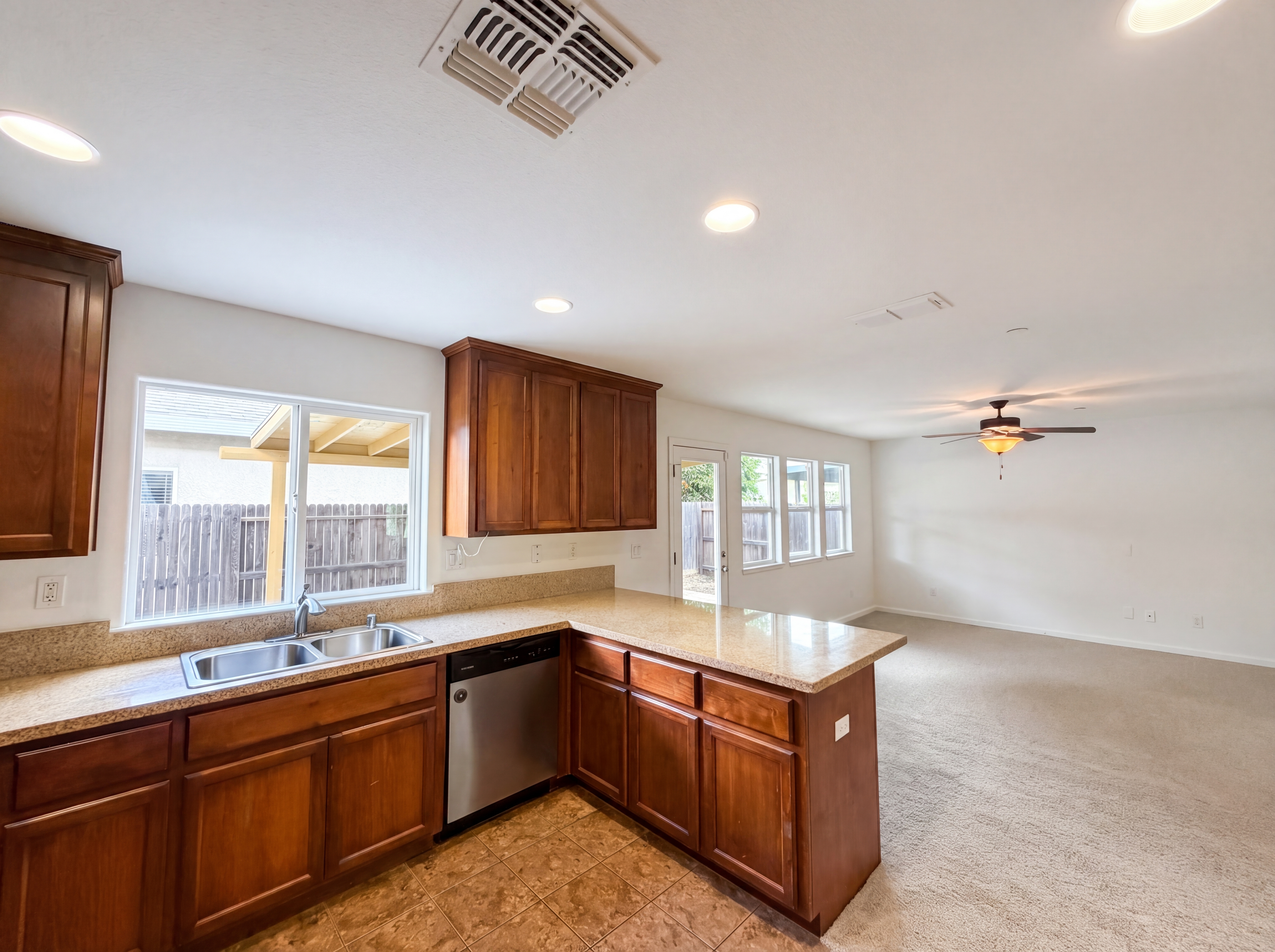 Photo 13 of 37 of 251 Sugnet Way, Sacramento, CA
