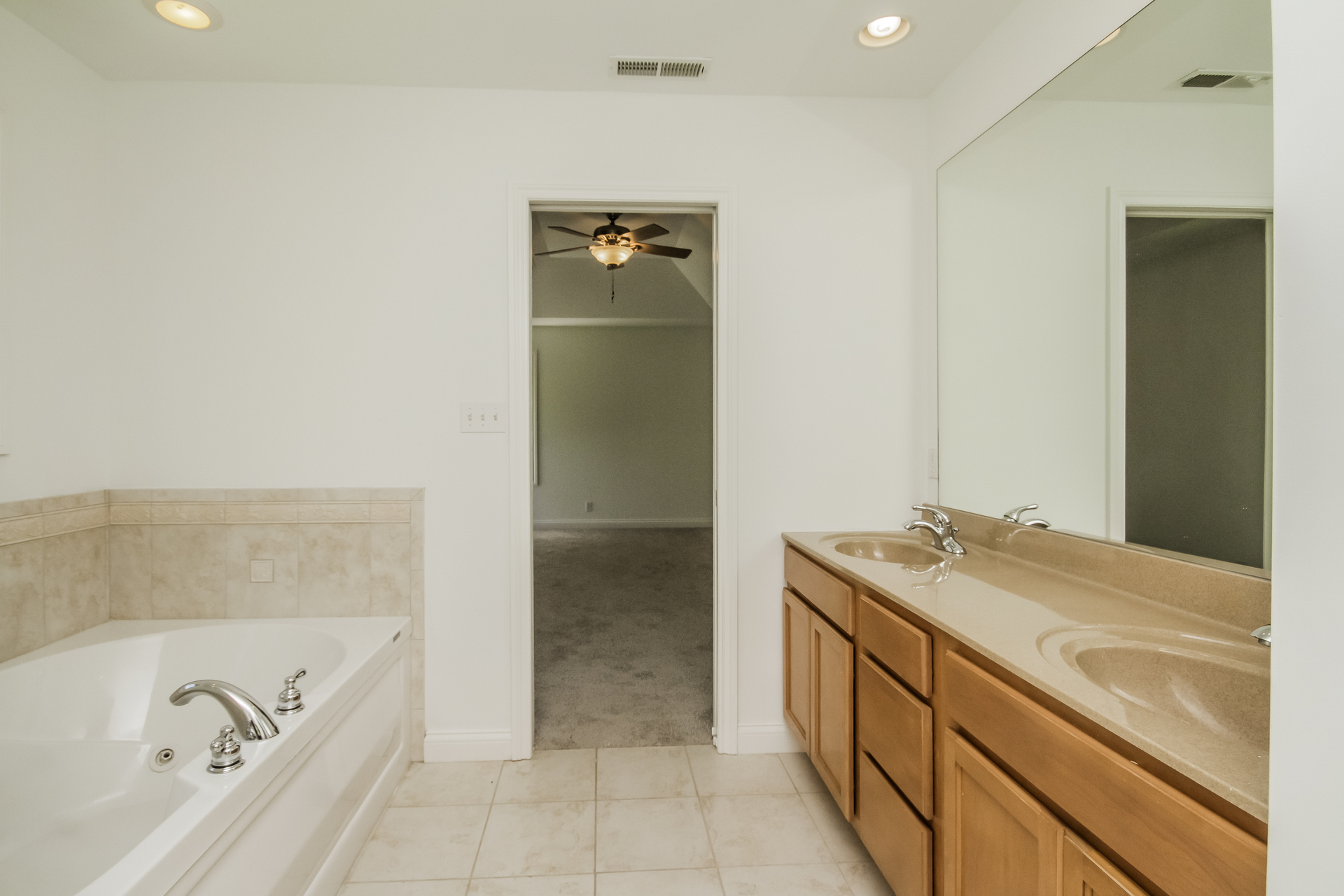 Photo 10 of 23 of 1310 Dune Meadows Dr, Chesterton, IN