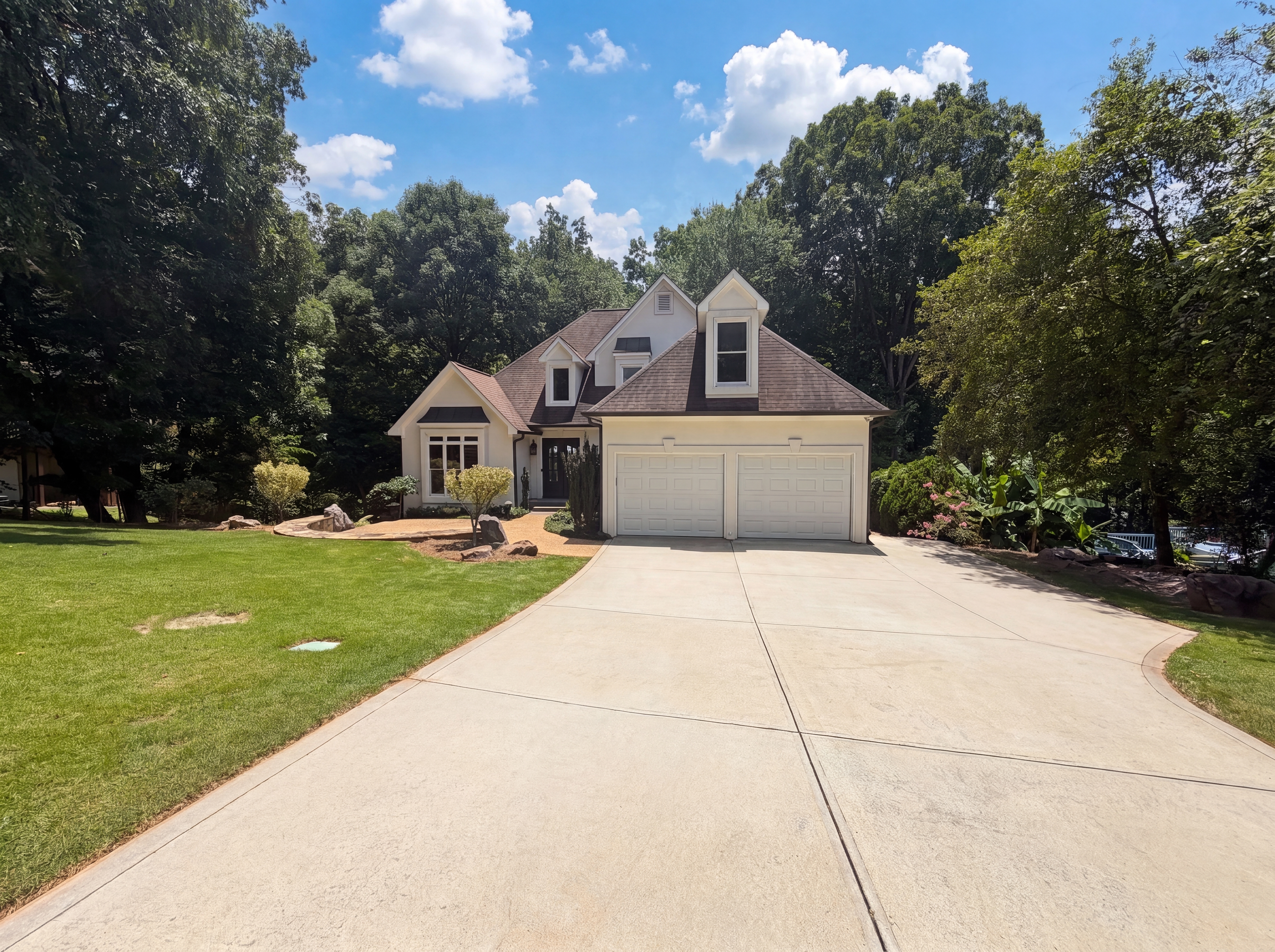 Photo 30 of 34 of 2299 Camden Dr SW, Marietta, GA