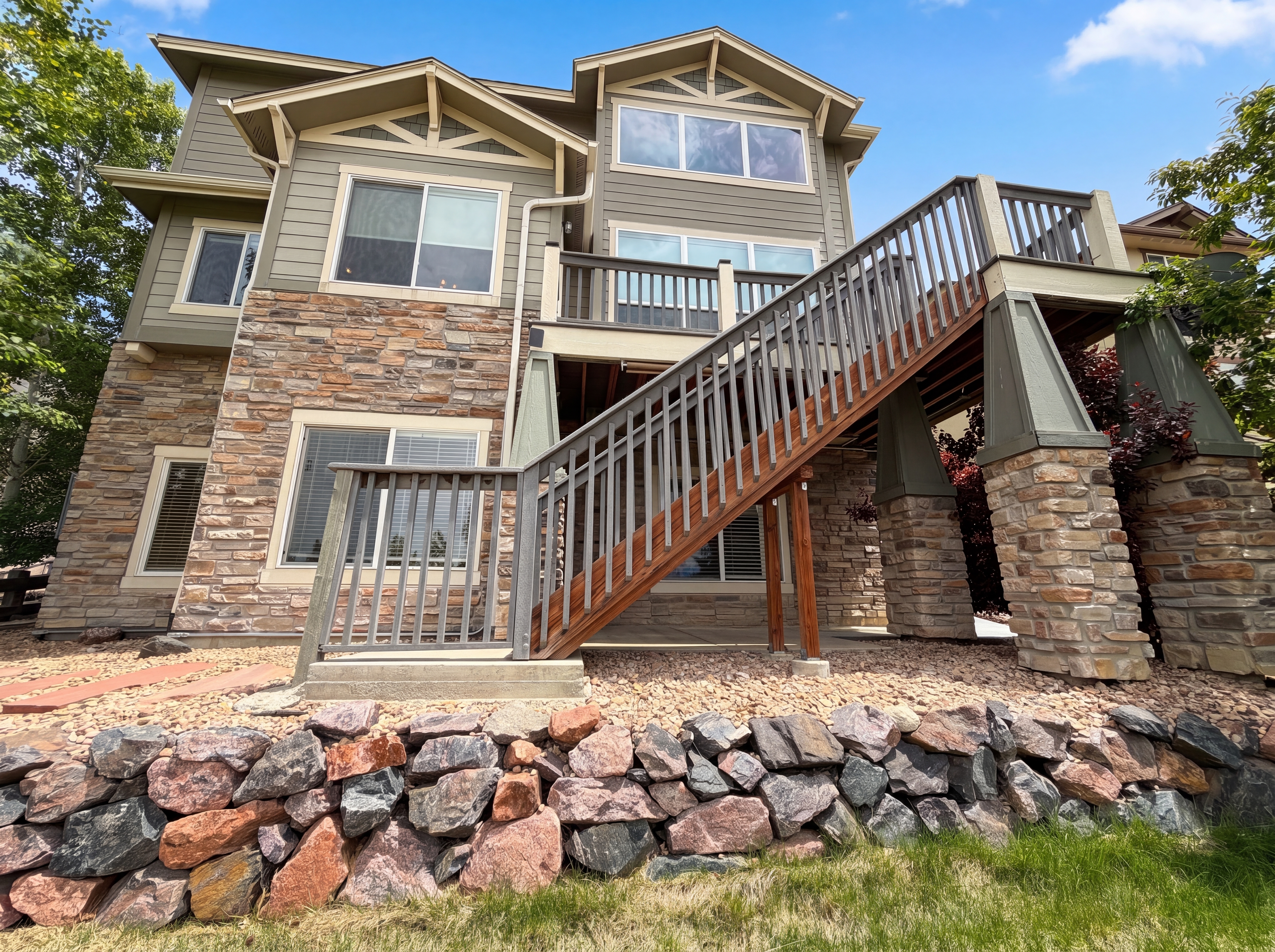 Photo 5 of 37 of 7469 S Biloxi Ct, Aurora, CO