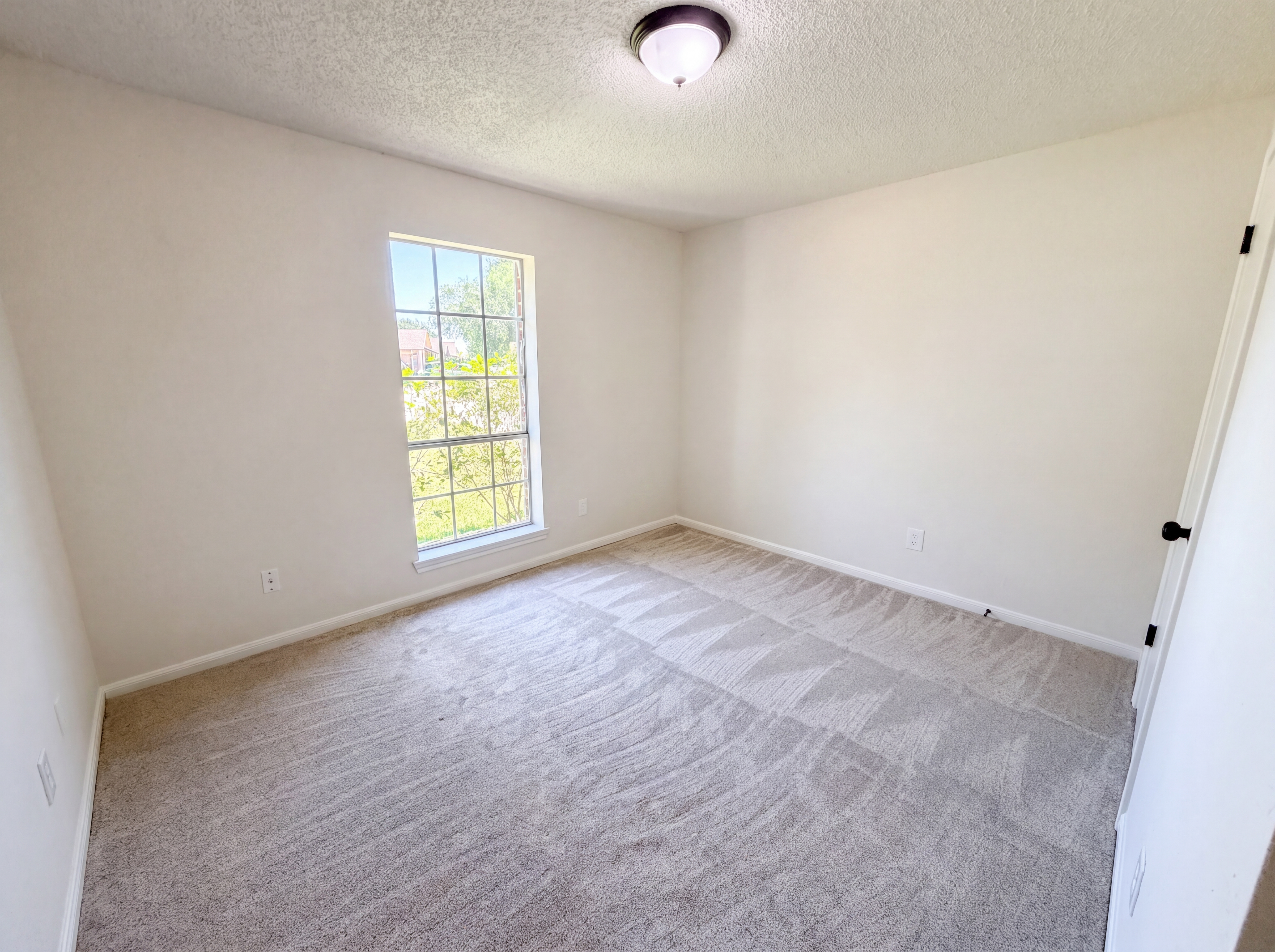 Photo 13 of 18 of 12614 A Bar Dr, Santa Fe, TX
