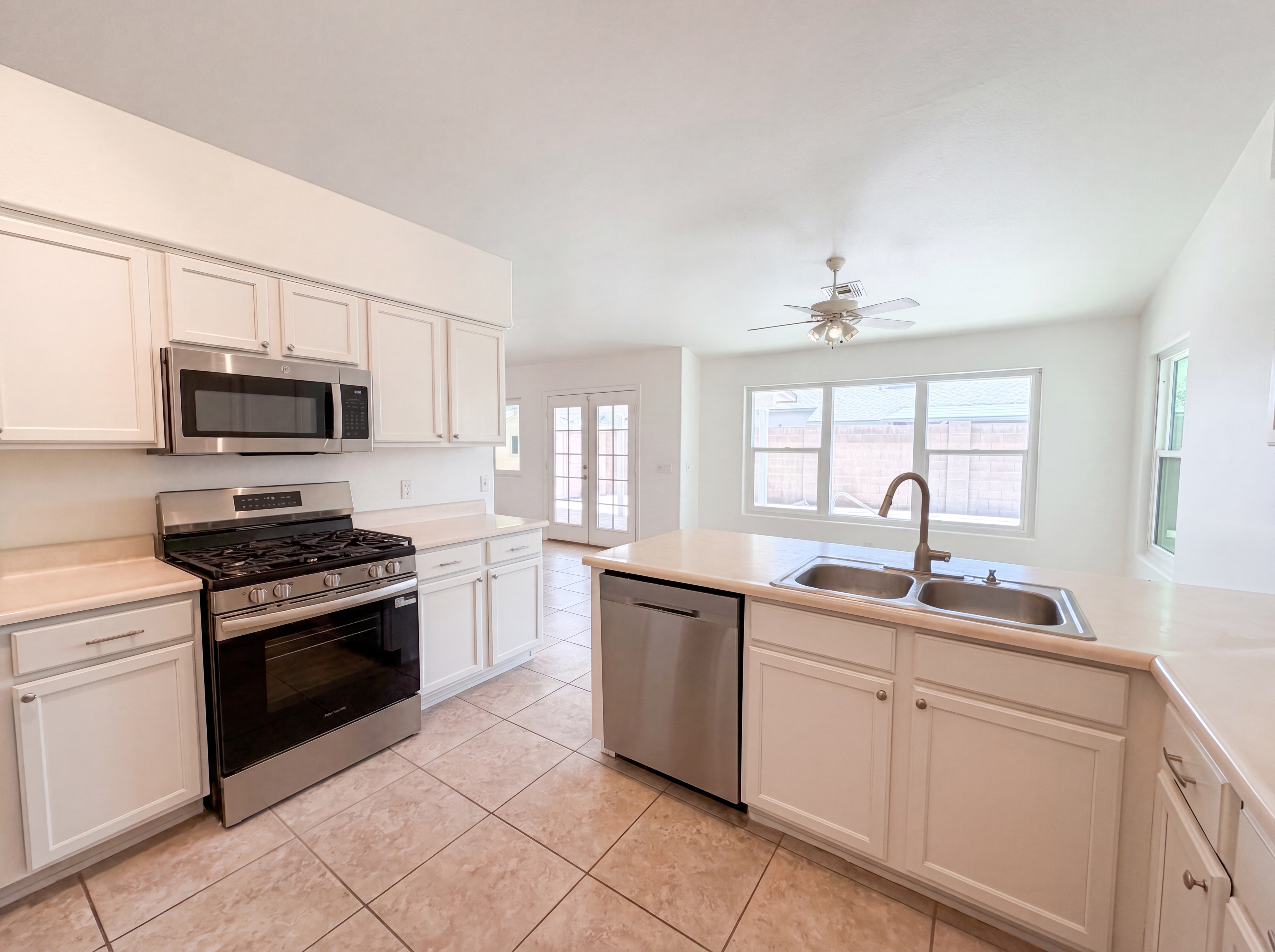 Photo 8 of 21 of 1617 E Krystal St, Casa Grande, AZ