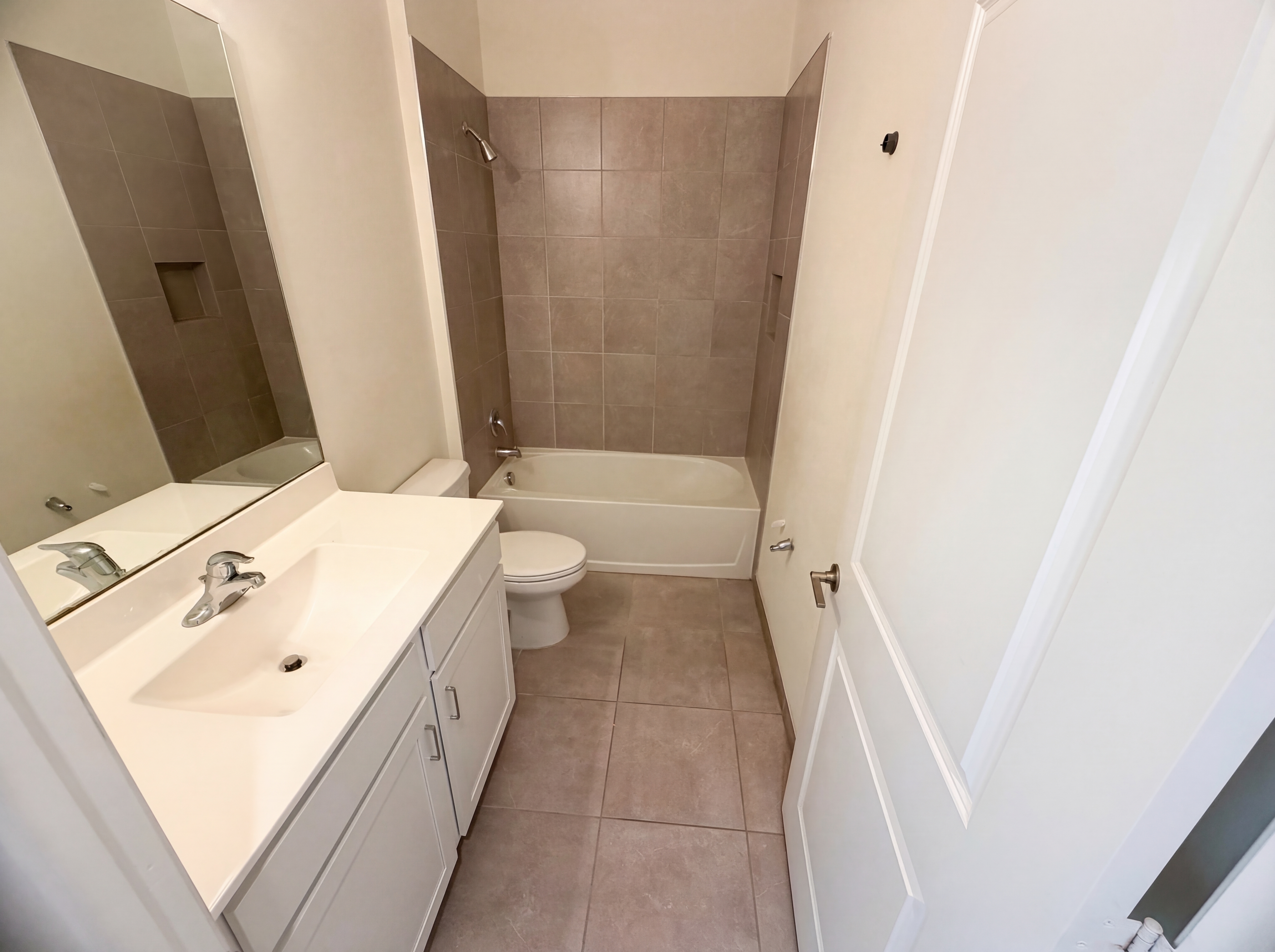 Photo 10 of 28 of 12473 NW Lynch Ln, Port Saint Lucie, FL