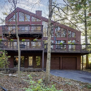 Property photo 1 of 399 Hickory Ln