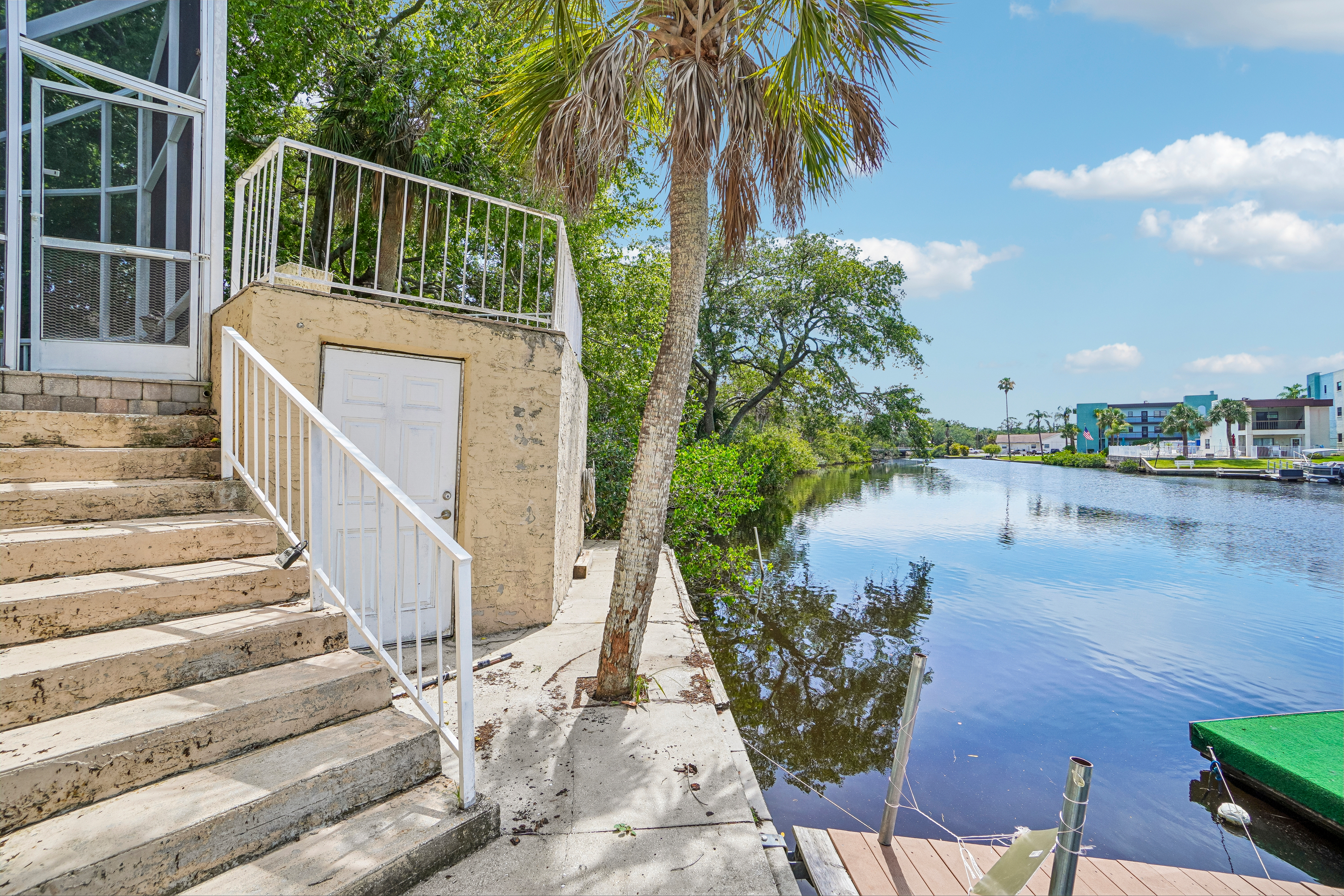 Photo 19 of 63 of 5609 Executive Dr, New Port Richey, FL