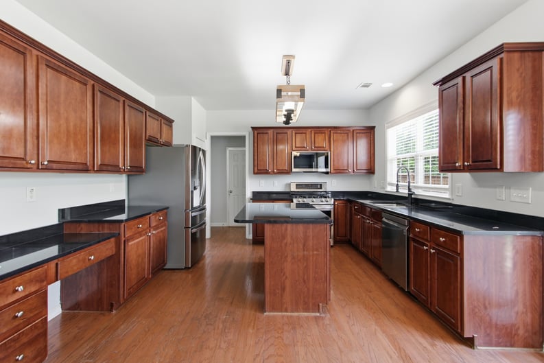 Property photo 2 of 703 Aroura Dr