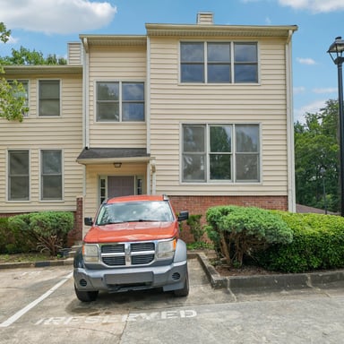 Property photo 1 of 19 Belmonte Ct SW