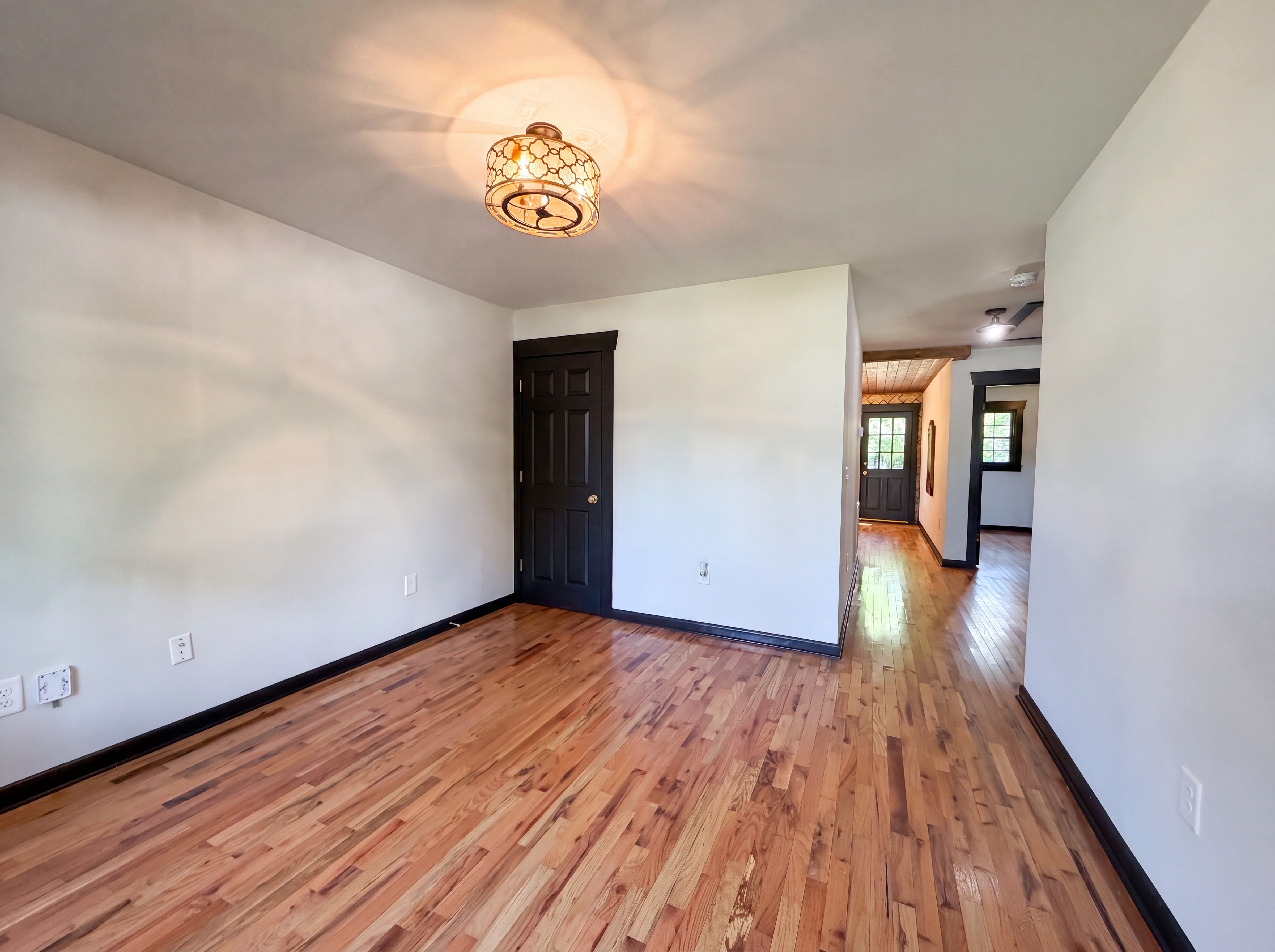 Photo 7 of 20 of 509 Drake Ave, Nashville, TN