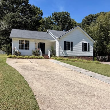 Property photo 1 of 301 Hocutt Dr