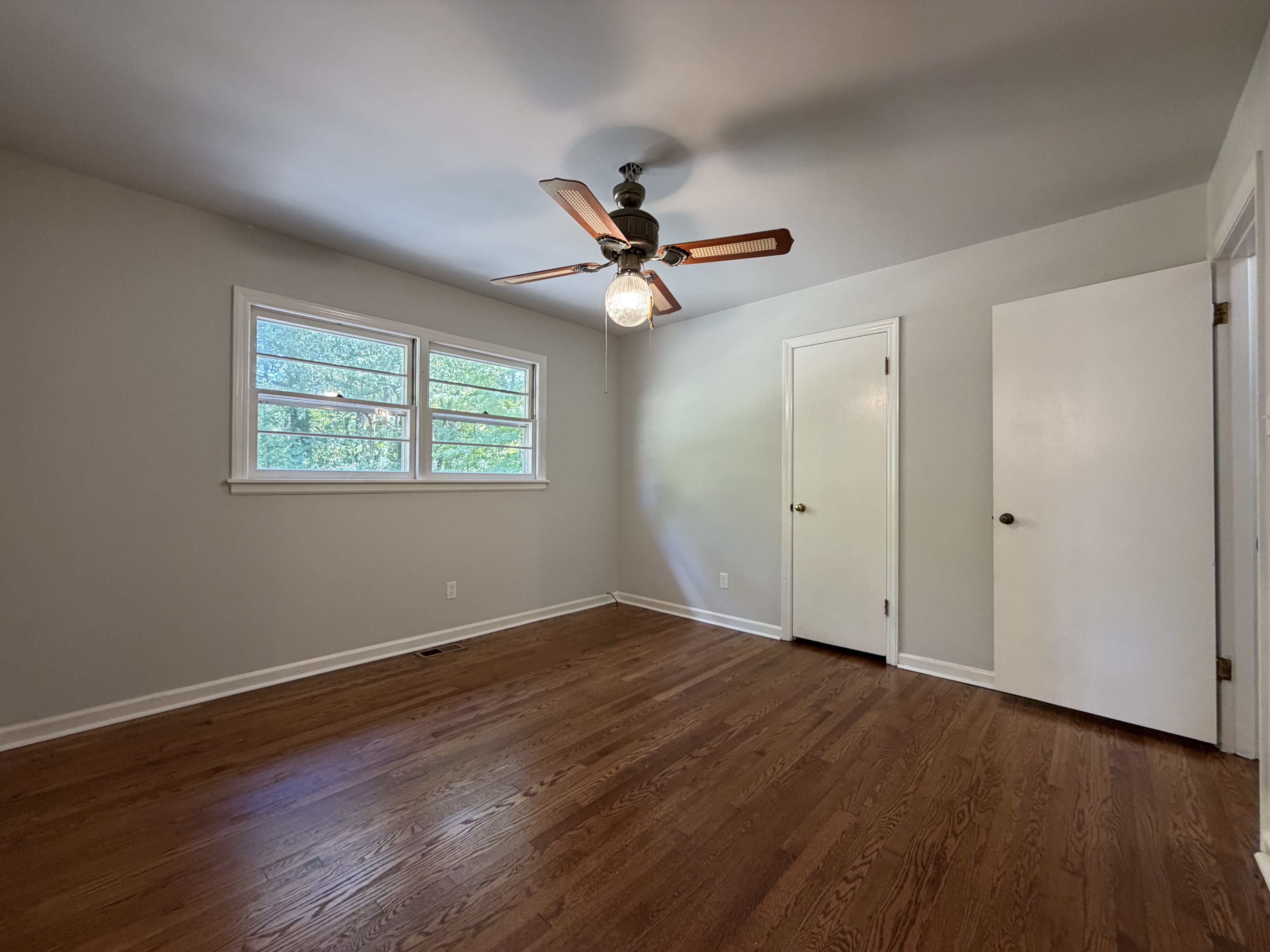 Photo 8 of 15 of 3811 Woodside Rd, Garner, NC