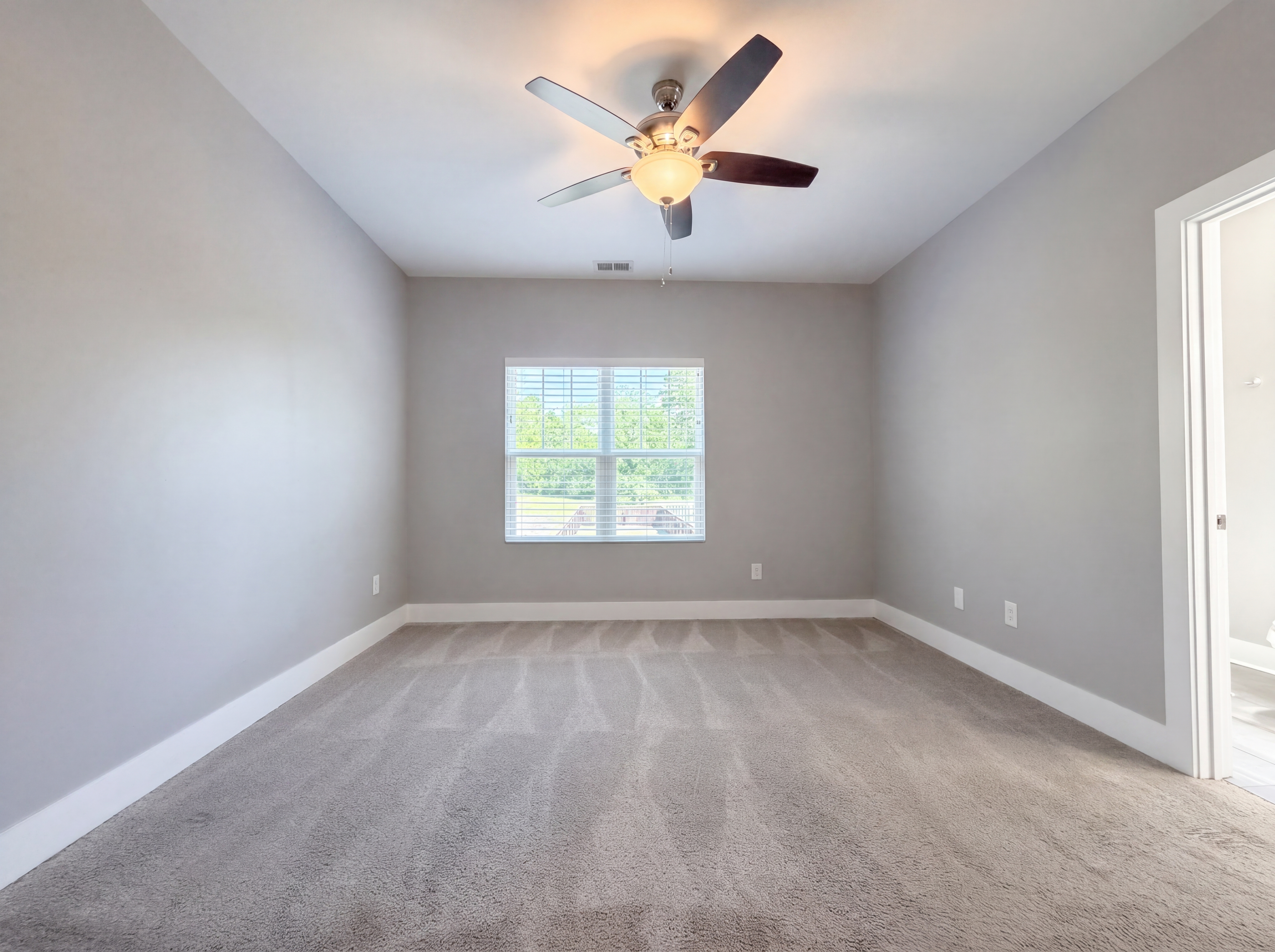 Photo 14 of 19 of 227A Hillcrest Dr, Madison, TN