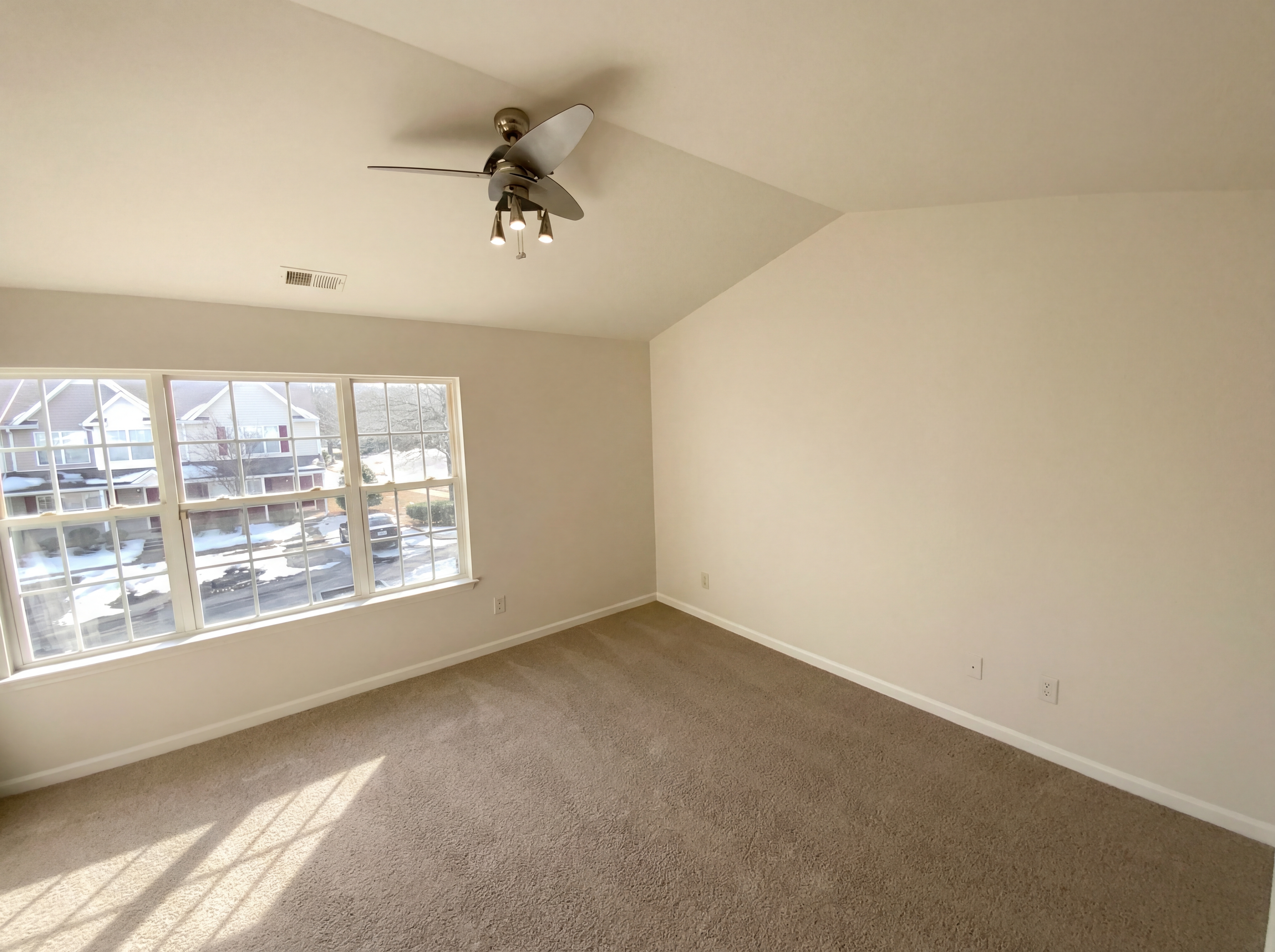 Photo 13 of 21 of 474 Saratoga Ct, Winston Salem, NC