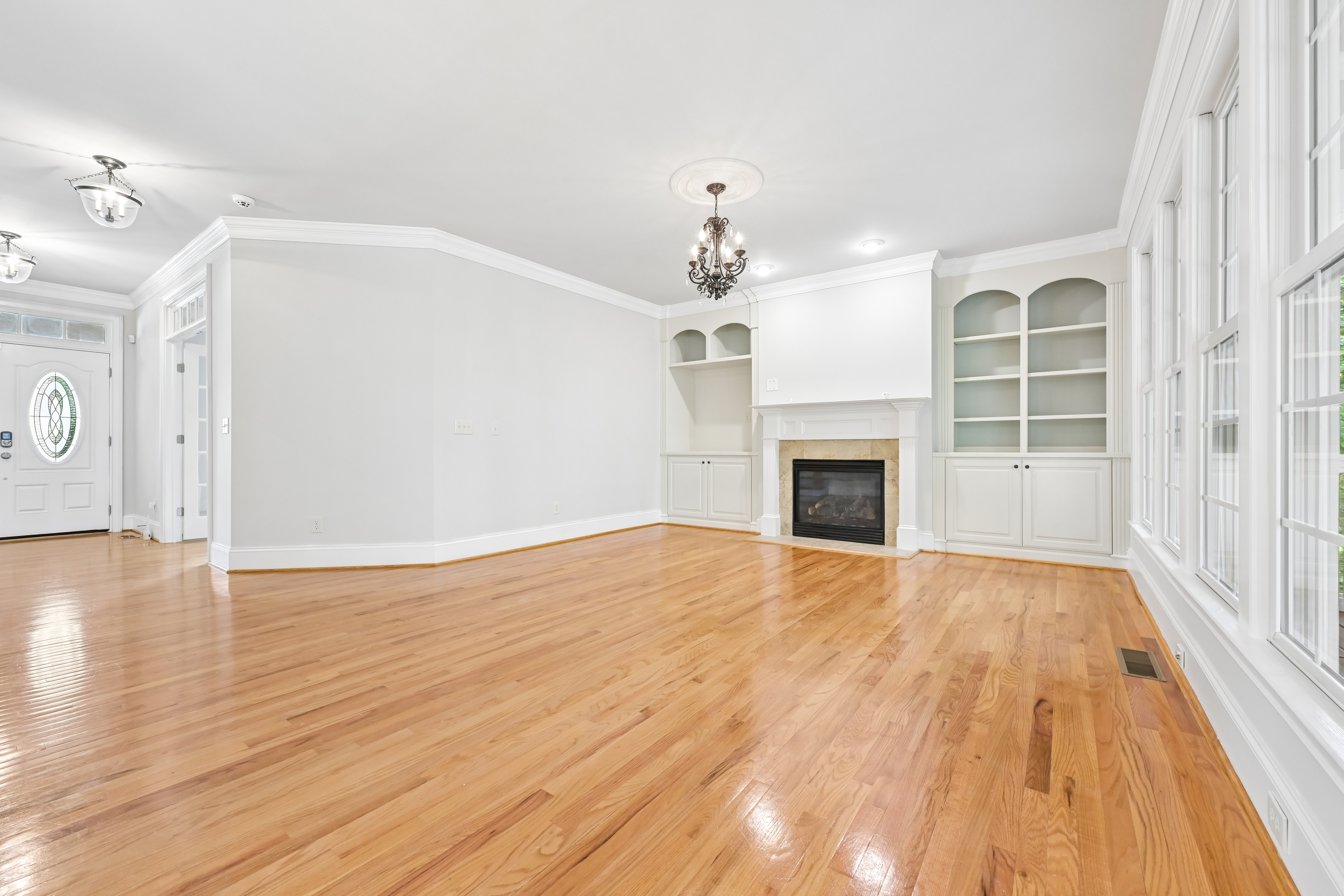 Photo 10 of 66 of 710 Magalloway Dr, Cary, NC