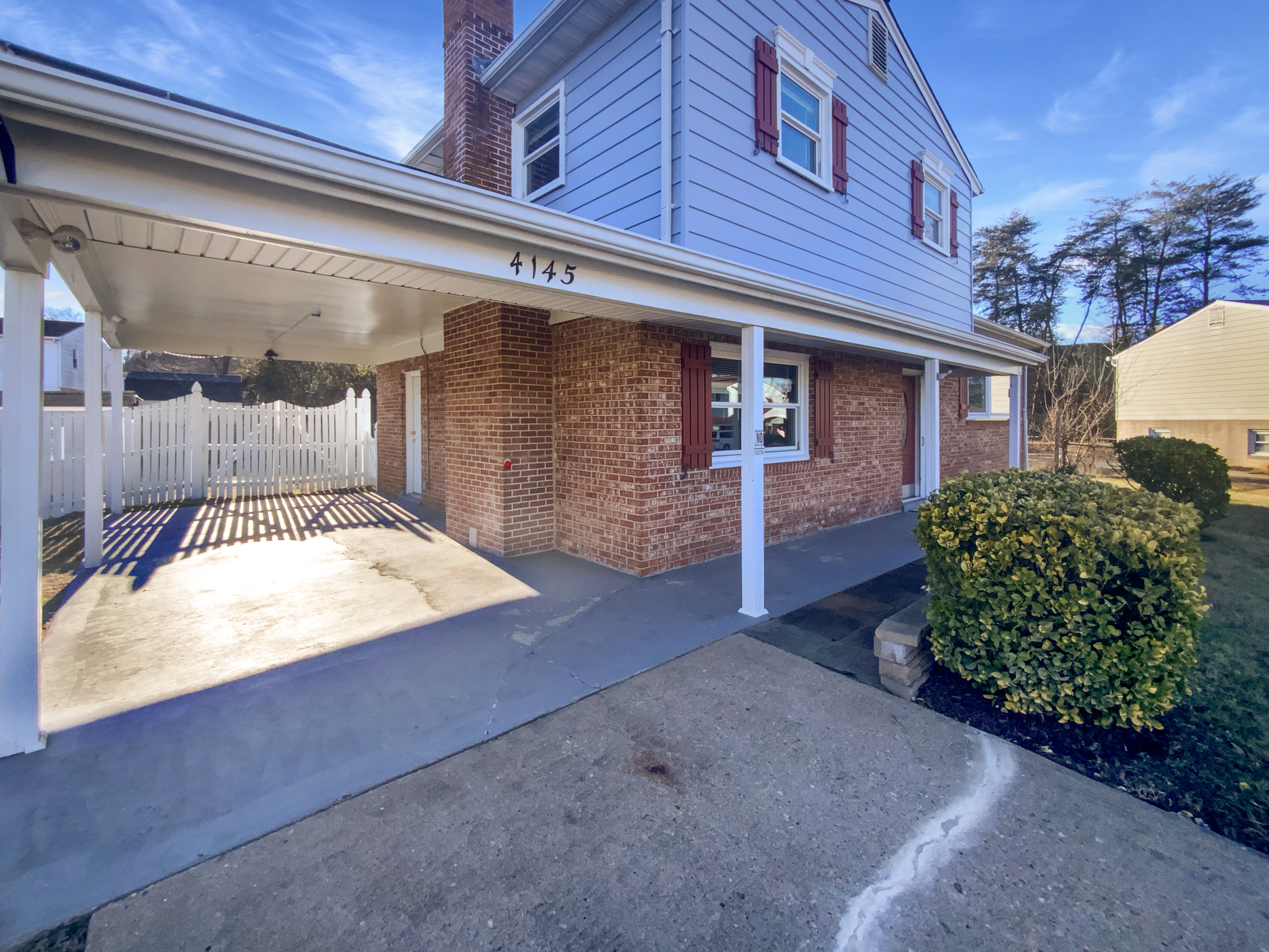 Photo 9 of 24 of 4145 Bassett Ct, Dumfries, VA