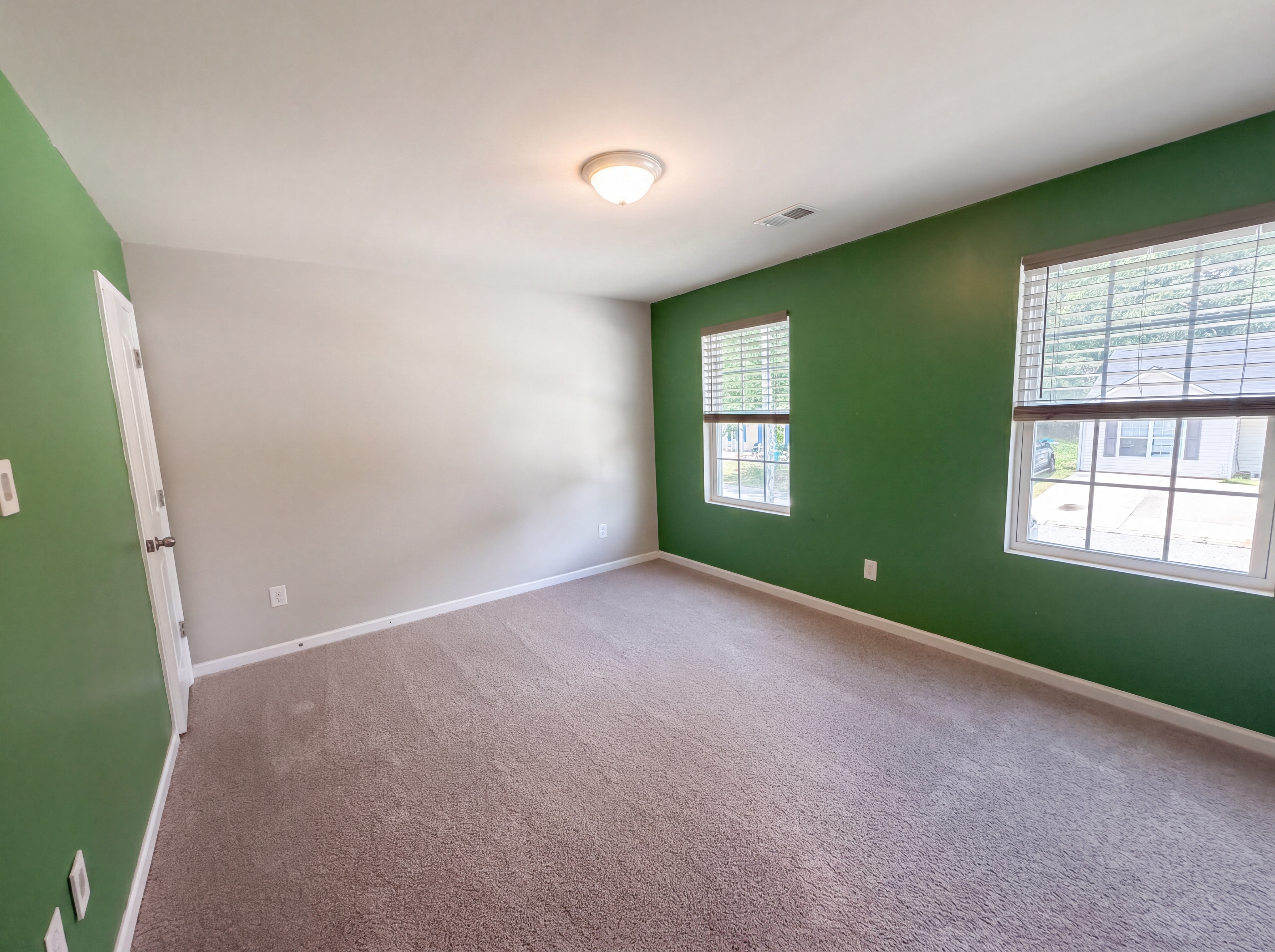 Photo 8 of 26 of 719 Cannonsburg Dr, Duncan, SC
