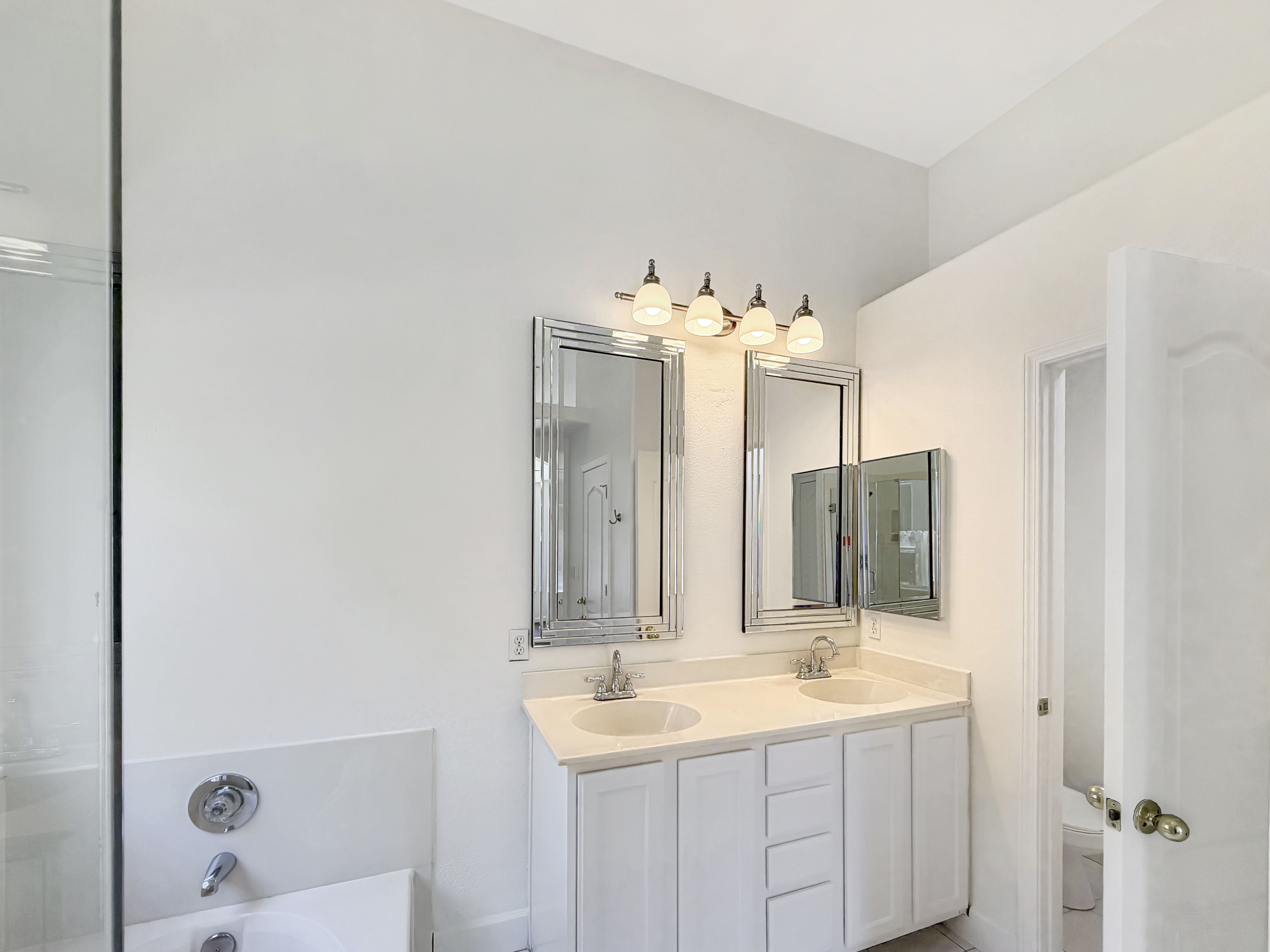 Photo 17 of 29 of 3990 Black Butte Cir, Stockton, CA