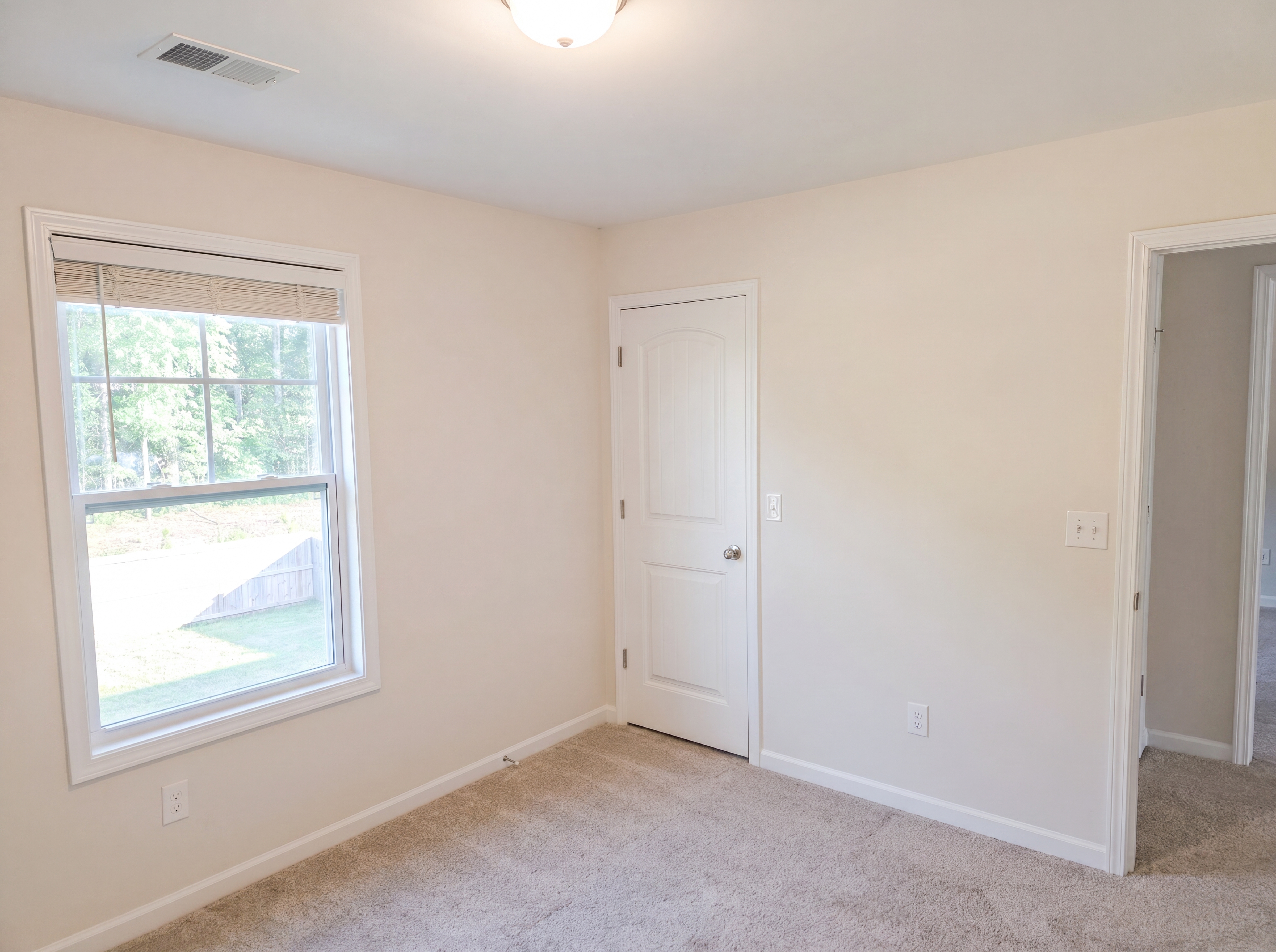 Photo 10 of 22 of 2050 Barnhart Dr, Sumter, SC