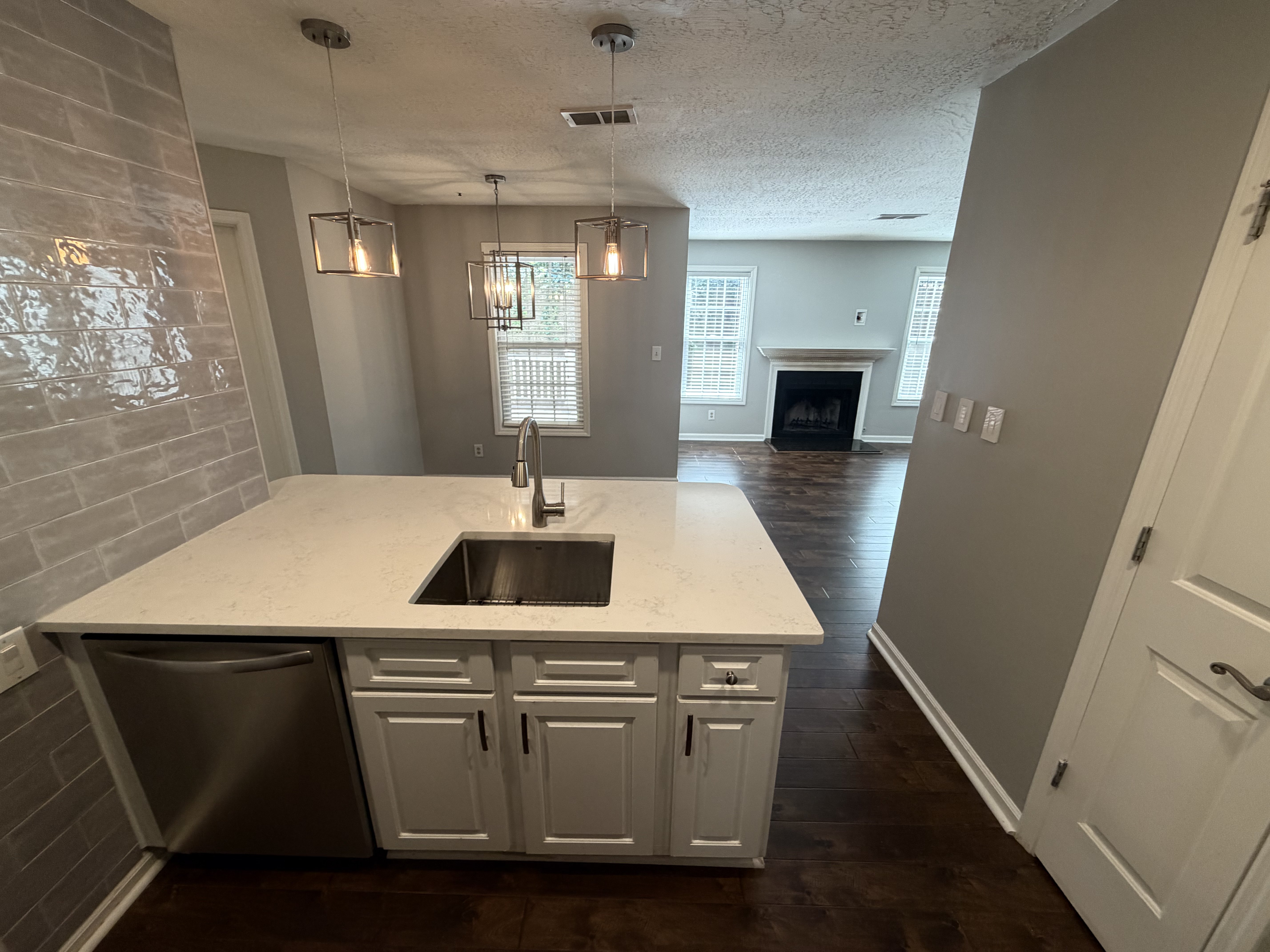 Photo 16 of 32 of 2090 River Heights Walk SE, Marietta, GA