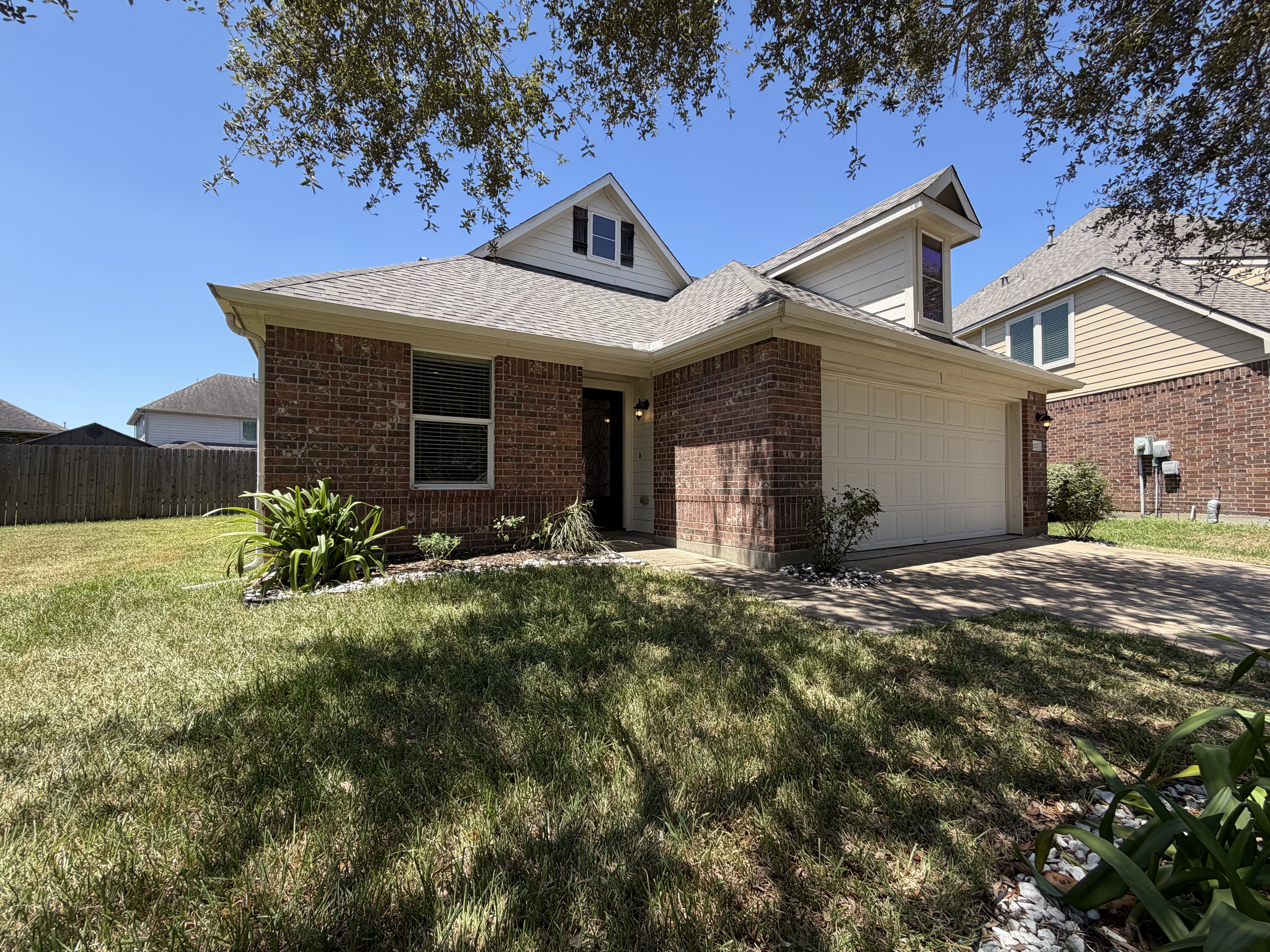 Photo 18 of 21 of 11327 Grass Lake Ln, Richmond, TX