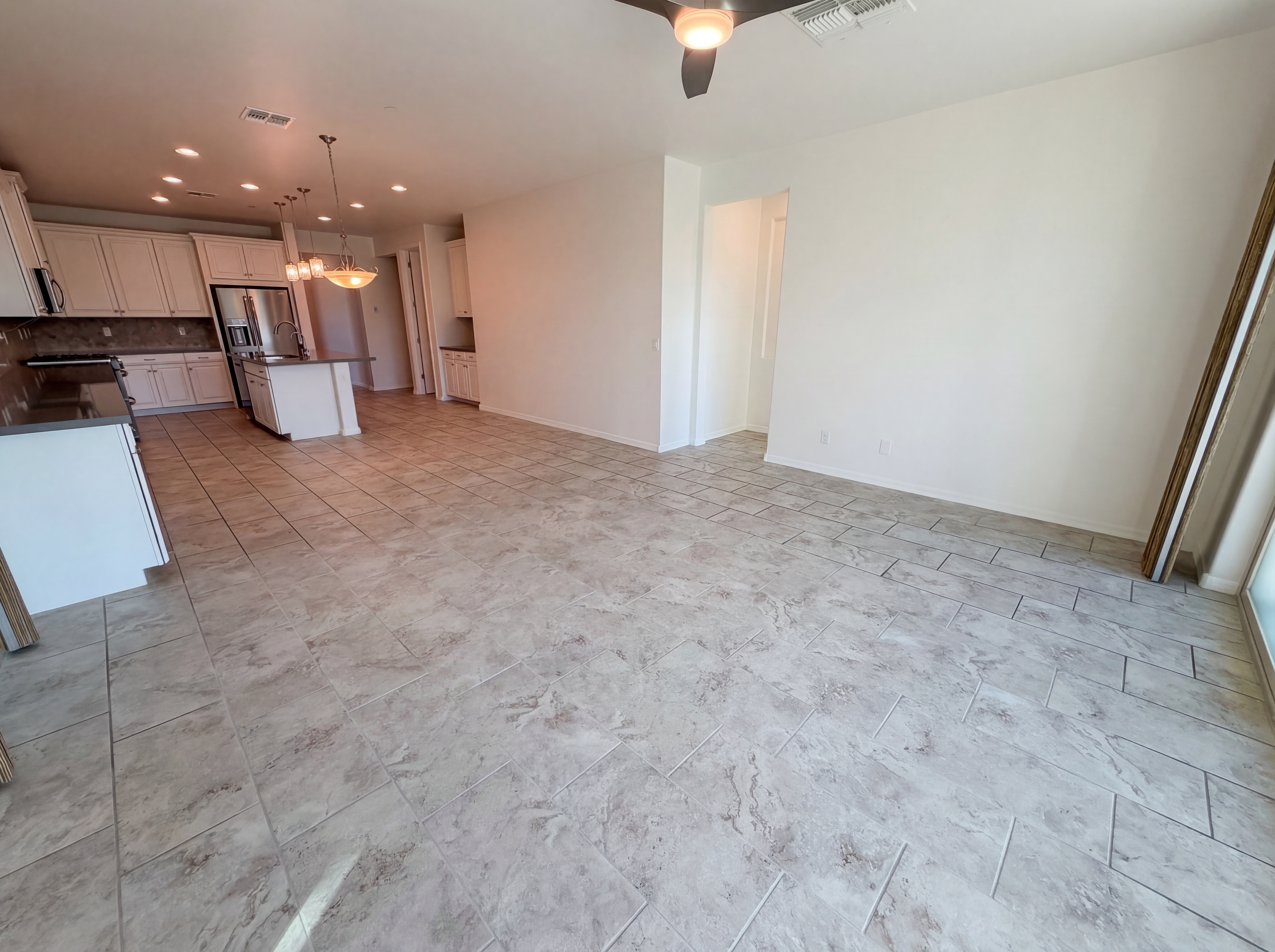 Photo 3 of 27 of 28840 N 121st Ln, Peoria, AZ