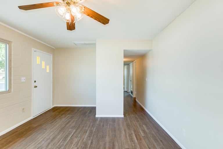 Photo 12 of 33 - 1028 N Dakota St, Chandler, AZ 85225