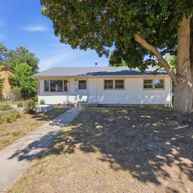 Property photo 1 of 1636 Happiness Dr
