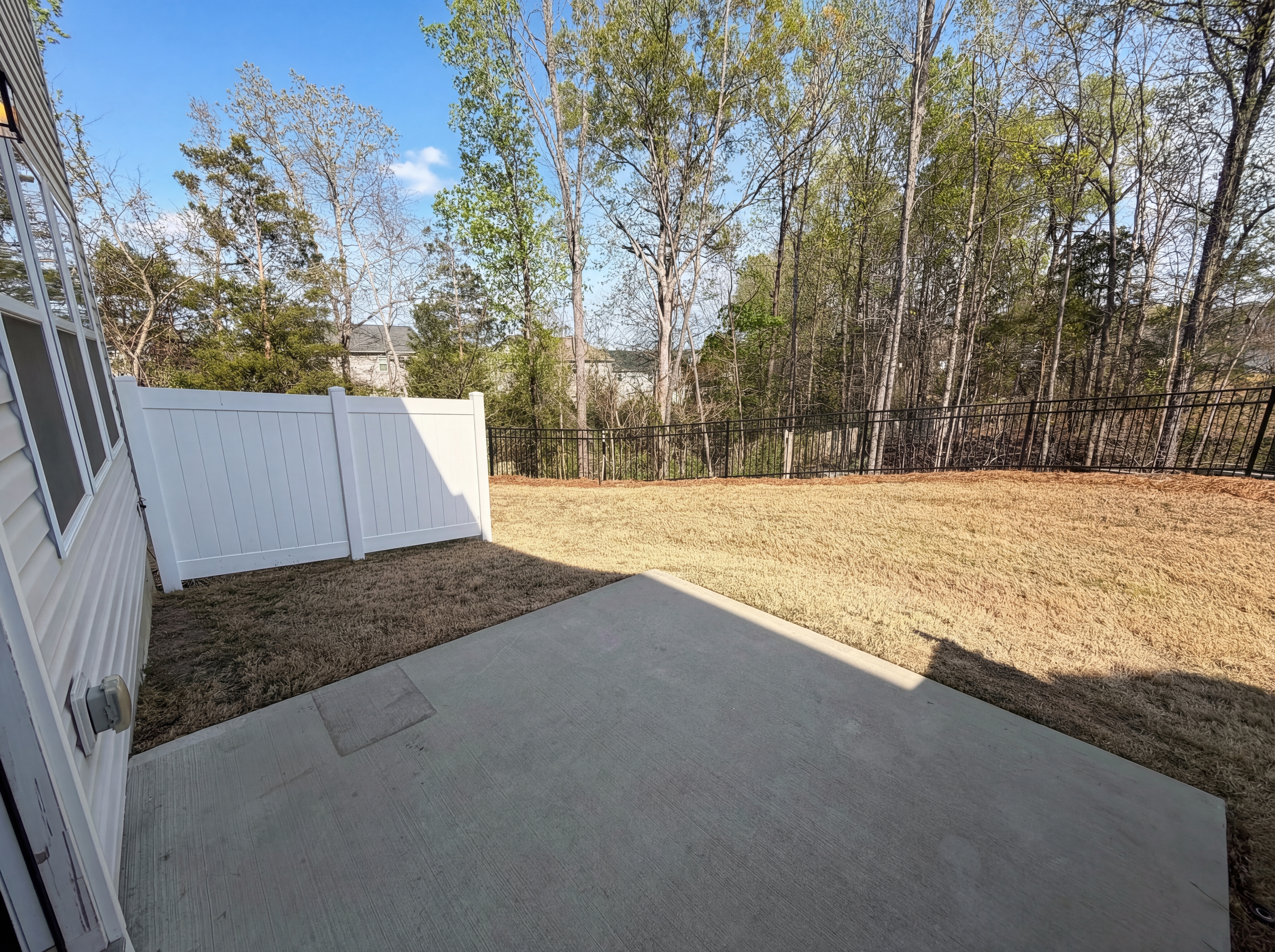 Photo 22 of 24 of 11122 Chalkbark Ln, Charlotte, NC
