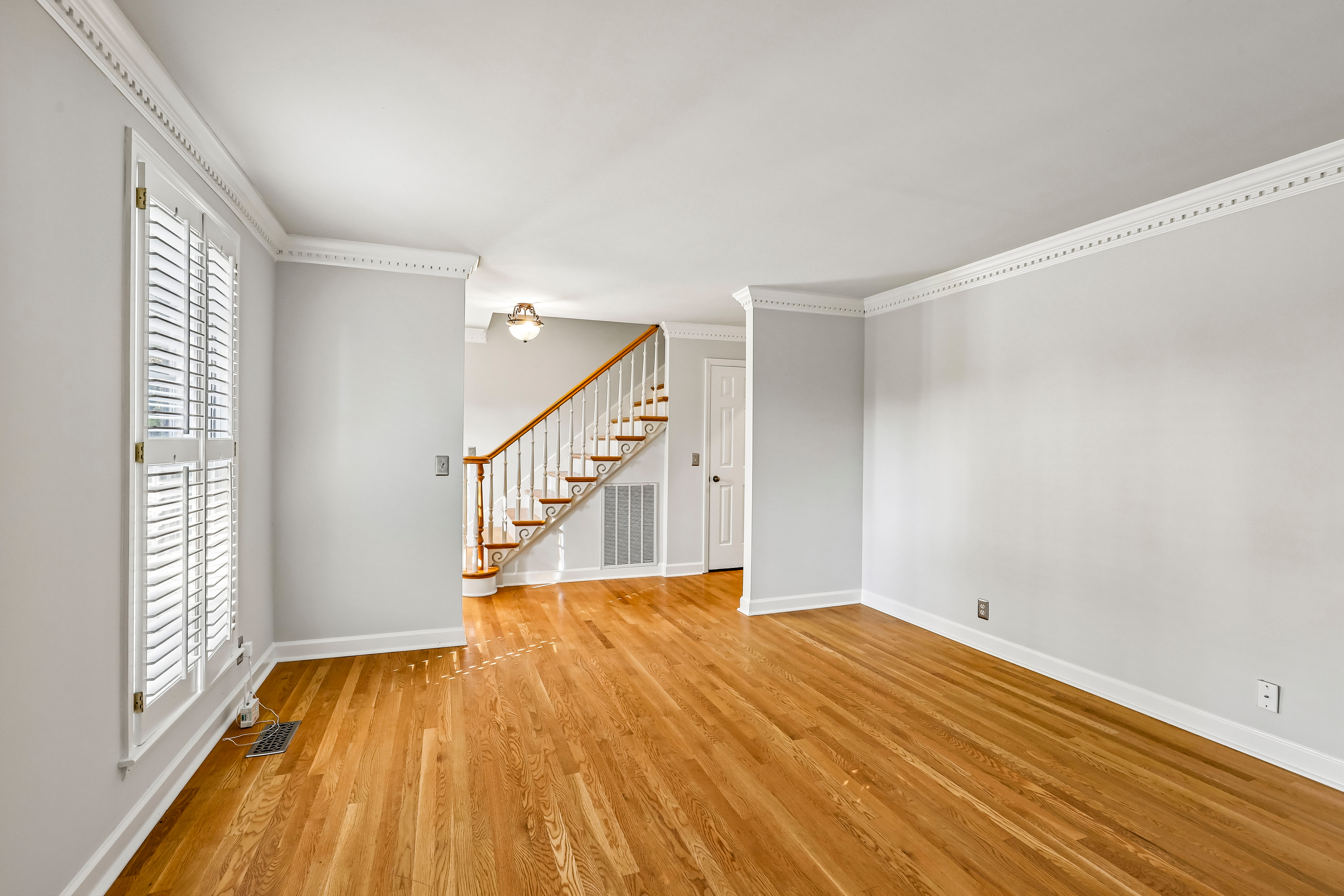 Photo 8 of 69 of 5416 Forest Acres Dr, Nashville, TN