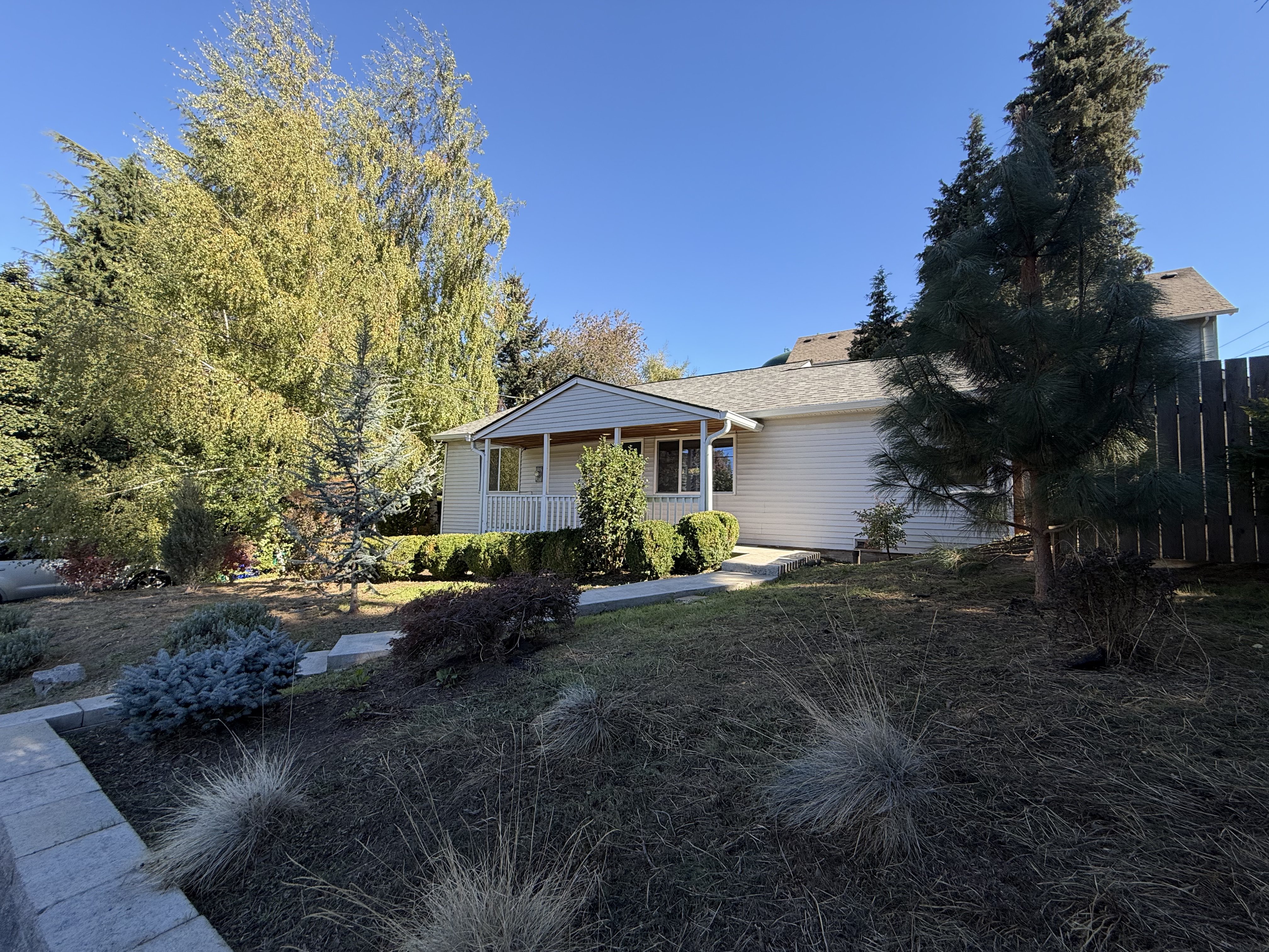 Photo 17 of 20 of 9886 SE 38th Ave, Portland, OR