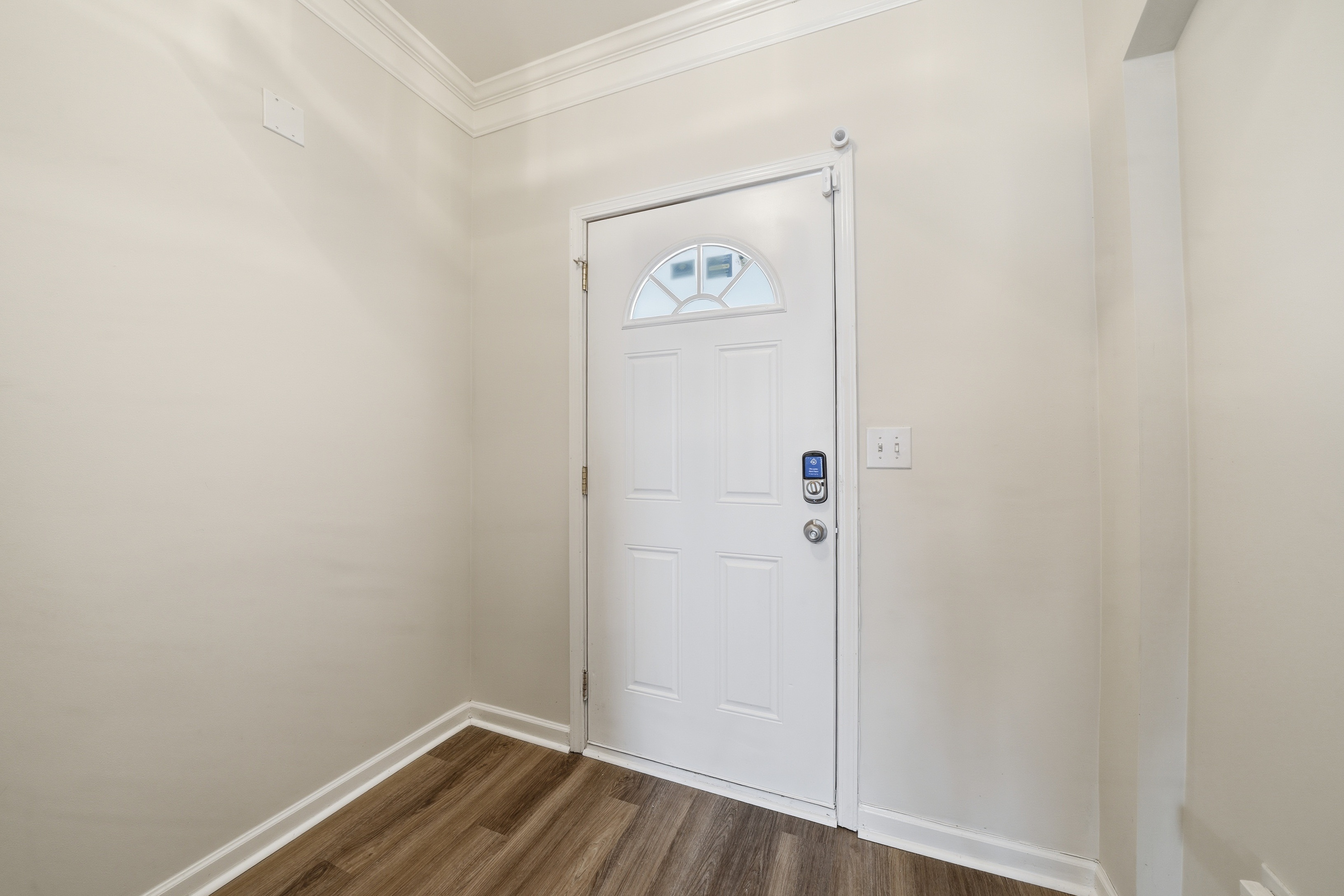 Photo 10 of 39 of 784 Arbor Gate Ln, Lawrenceville, GA