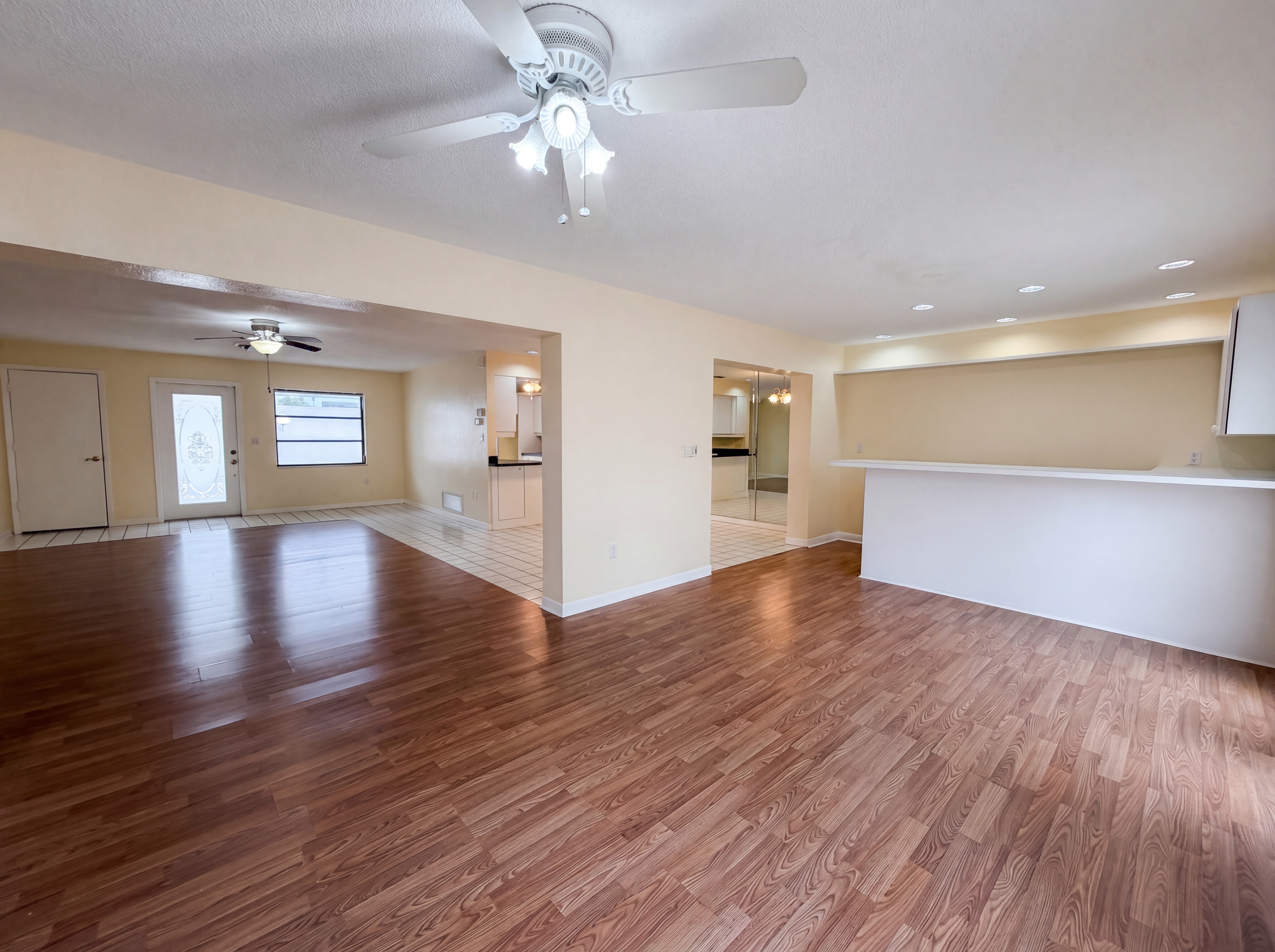 Photo 11 of 39 of 1301 Lucaya Ave, Venice, FL