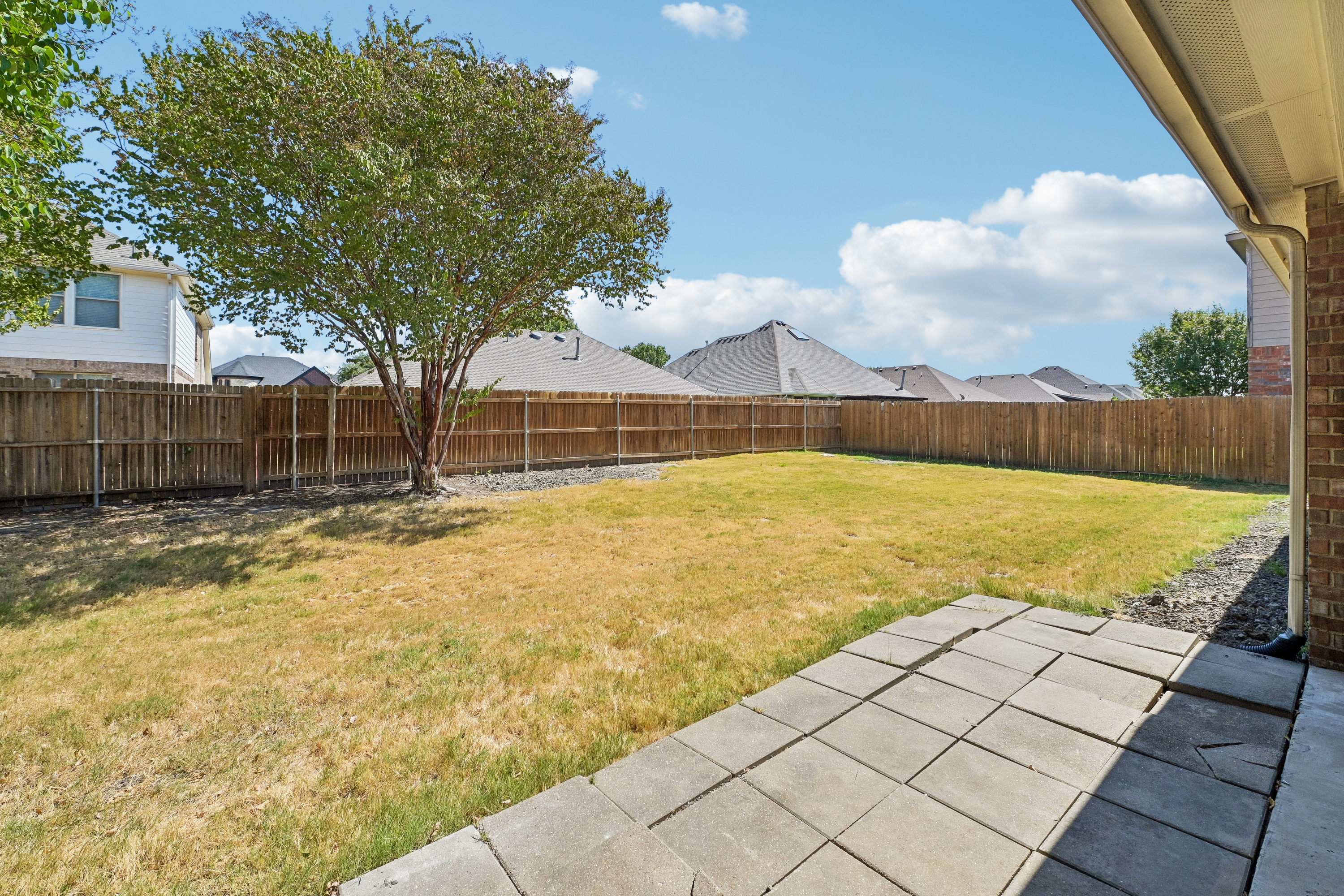 Photo 34 of 35 of 1009 Spinnaker Dr, Forney, TX