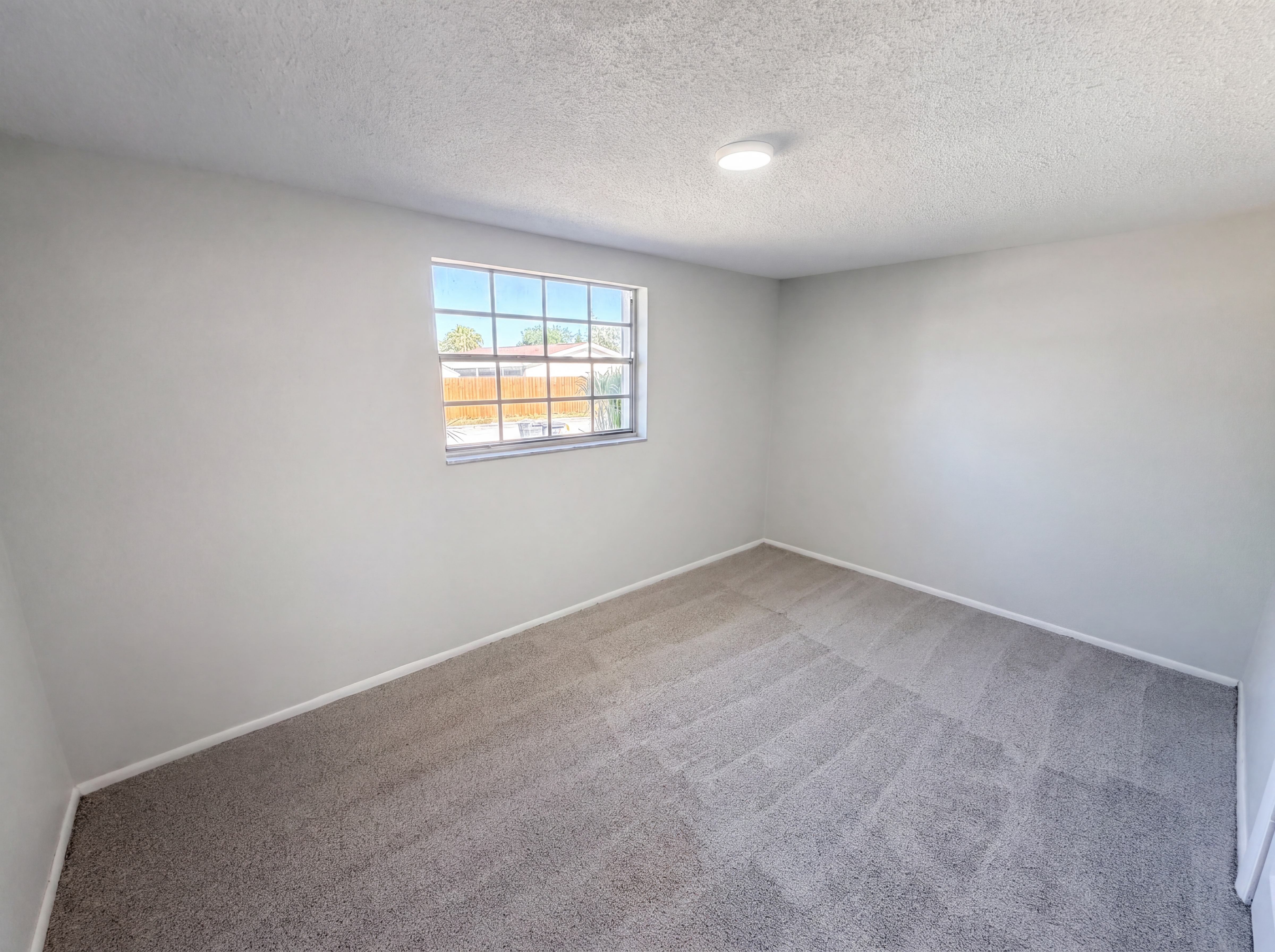Photo 4 of 26 of 9236 Mark Twain Ln, Port Richey, FL
