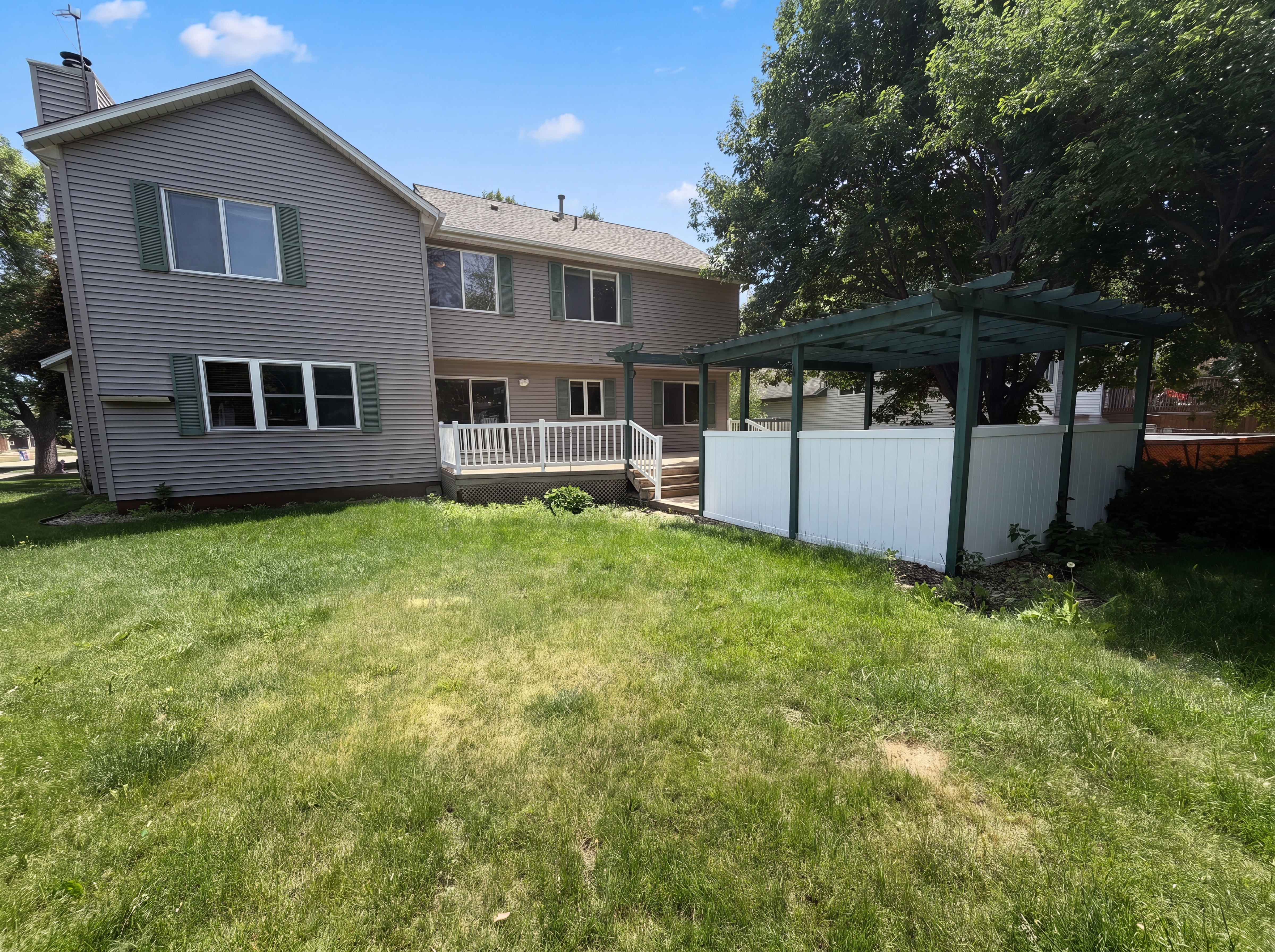 Photo 5 of 26 of 9394 71st Bay S, Cottage Grove, MN