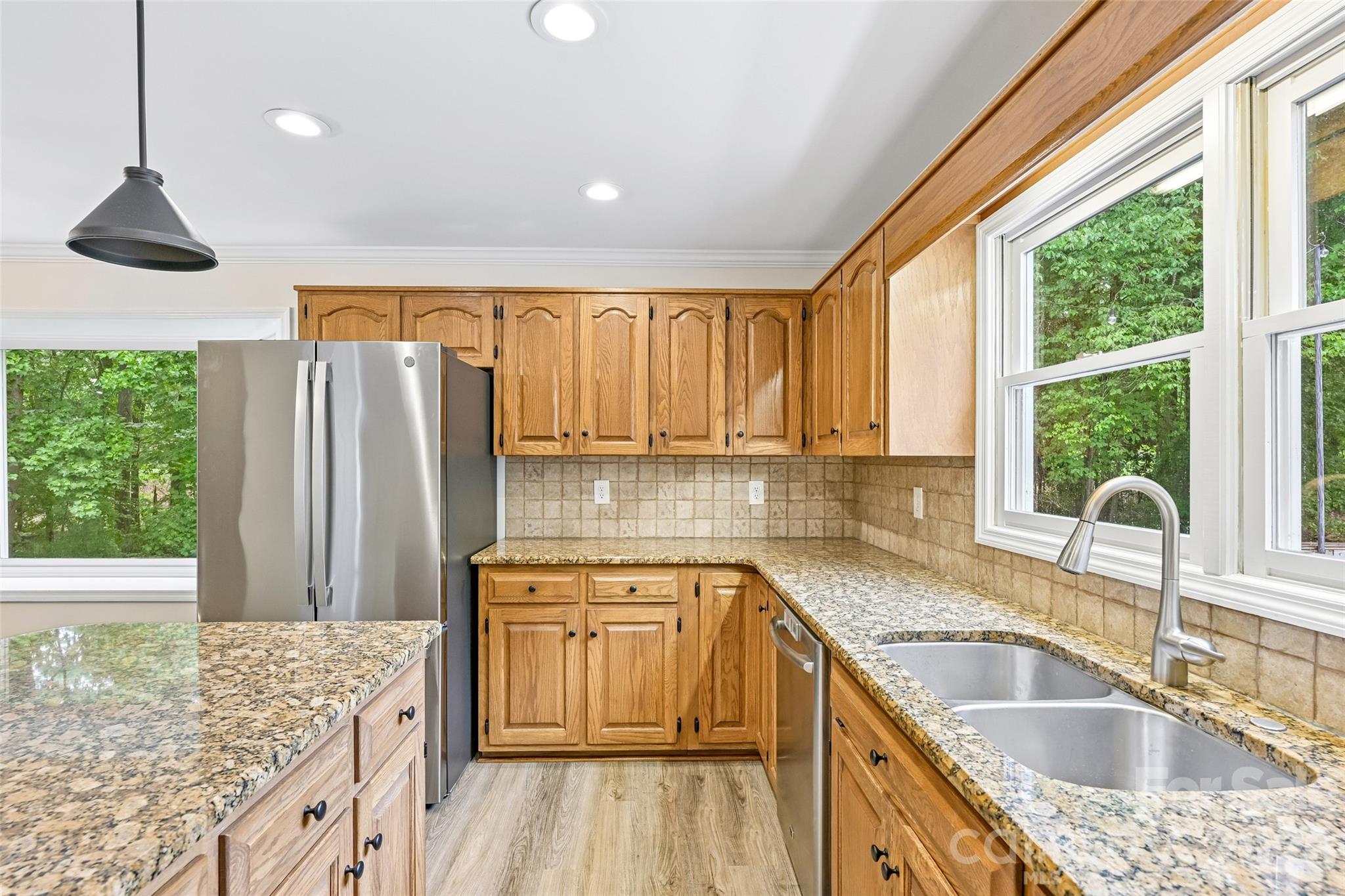 Photo 14 of 50 of 561 Briarwood Rd, Lancaster, SC