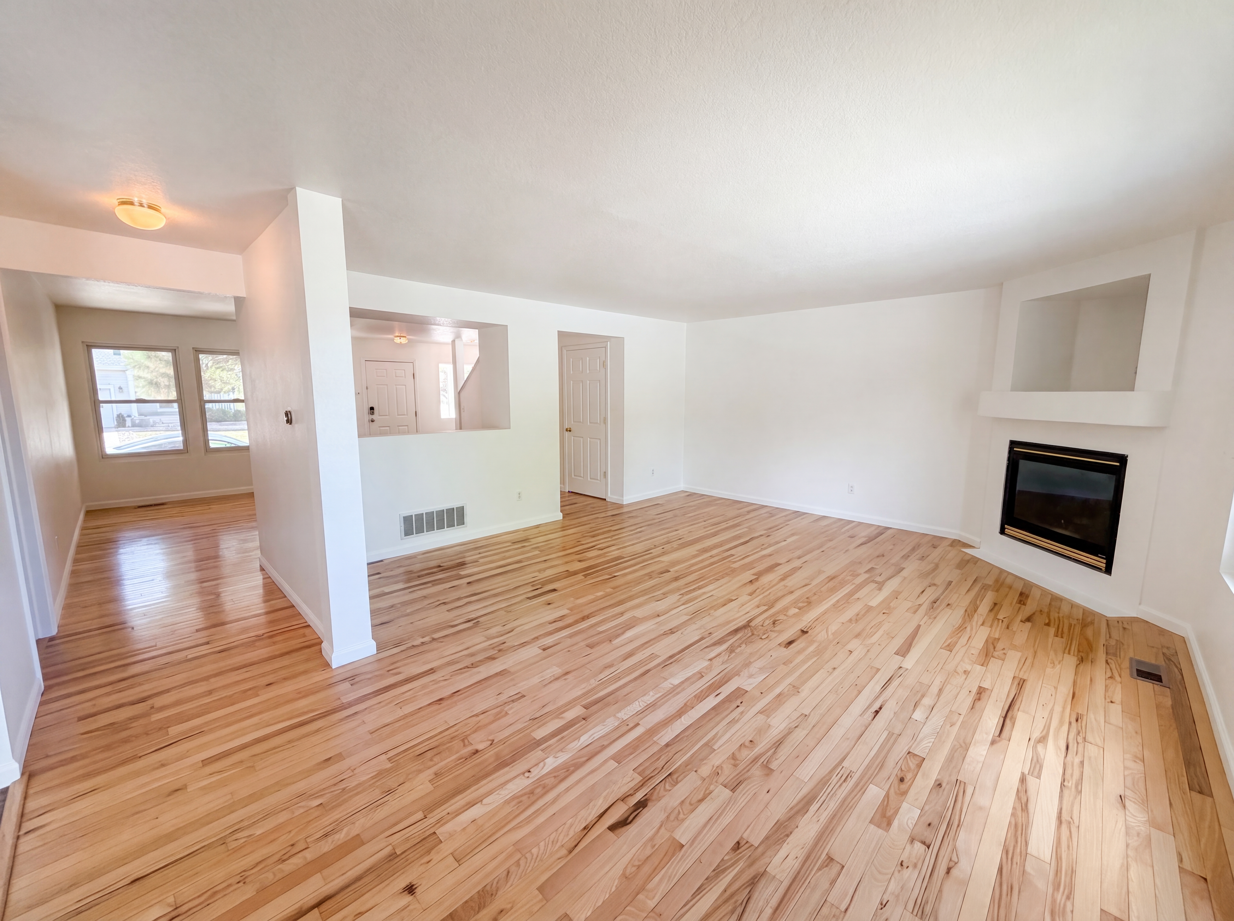 Photo 6 of 29 of 7190 Pine Hills Way, Littleton, CO