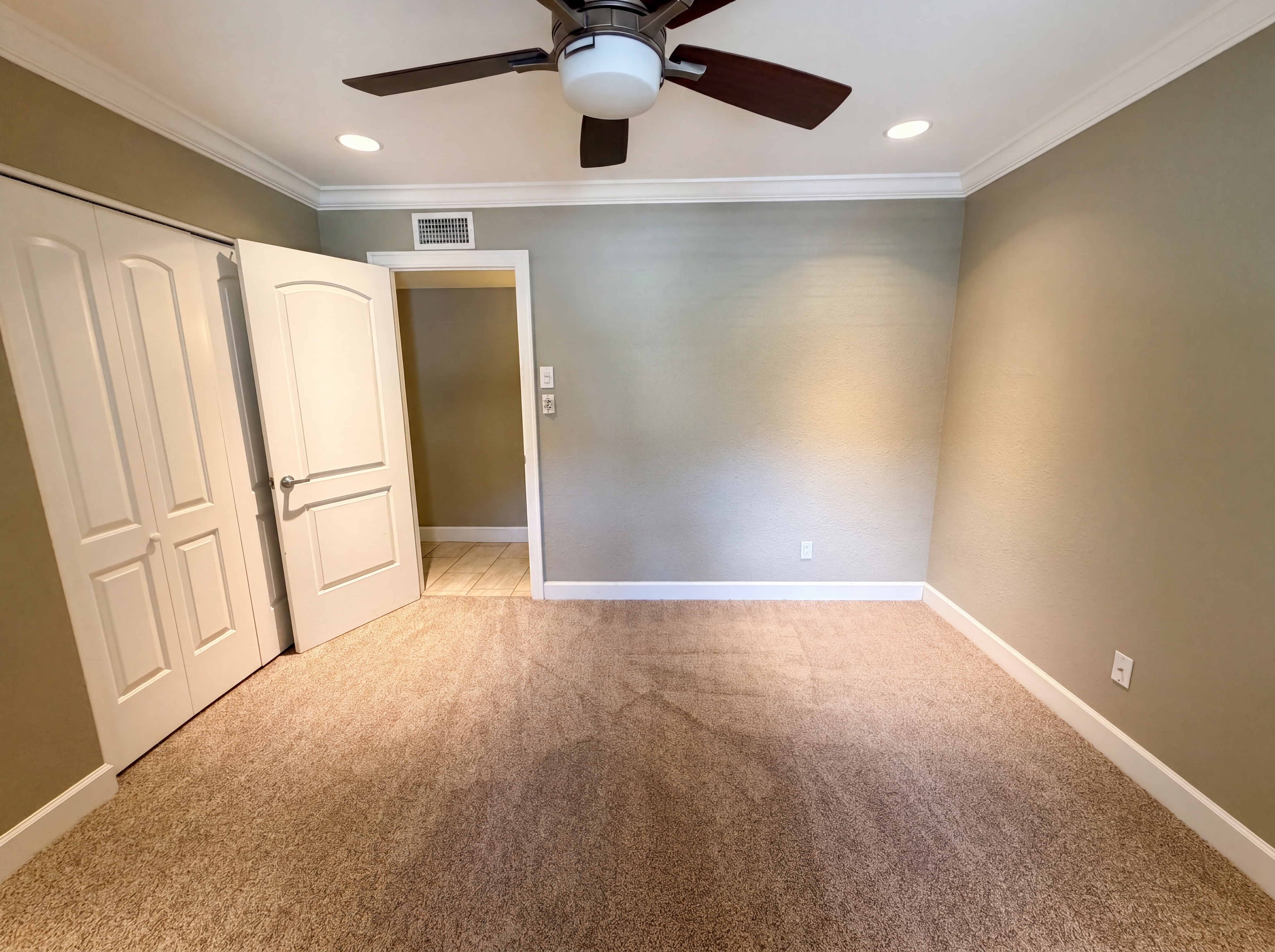Photo 17 of 34 of 2244 E Nicolet Ave, Phoenix, AZ
