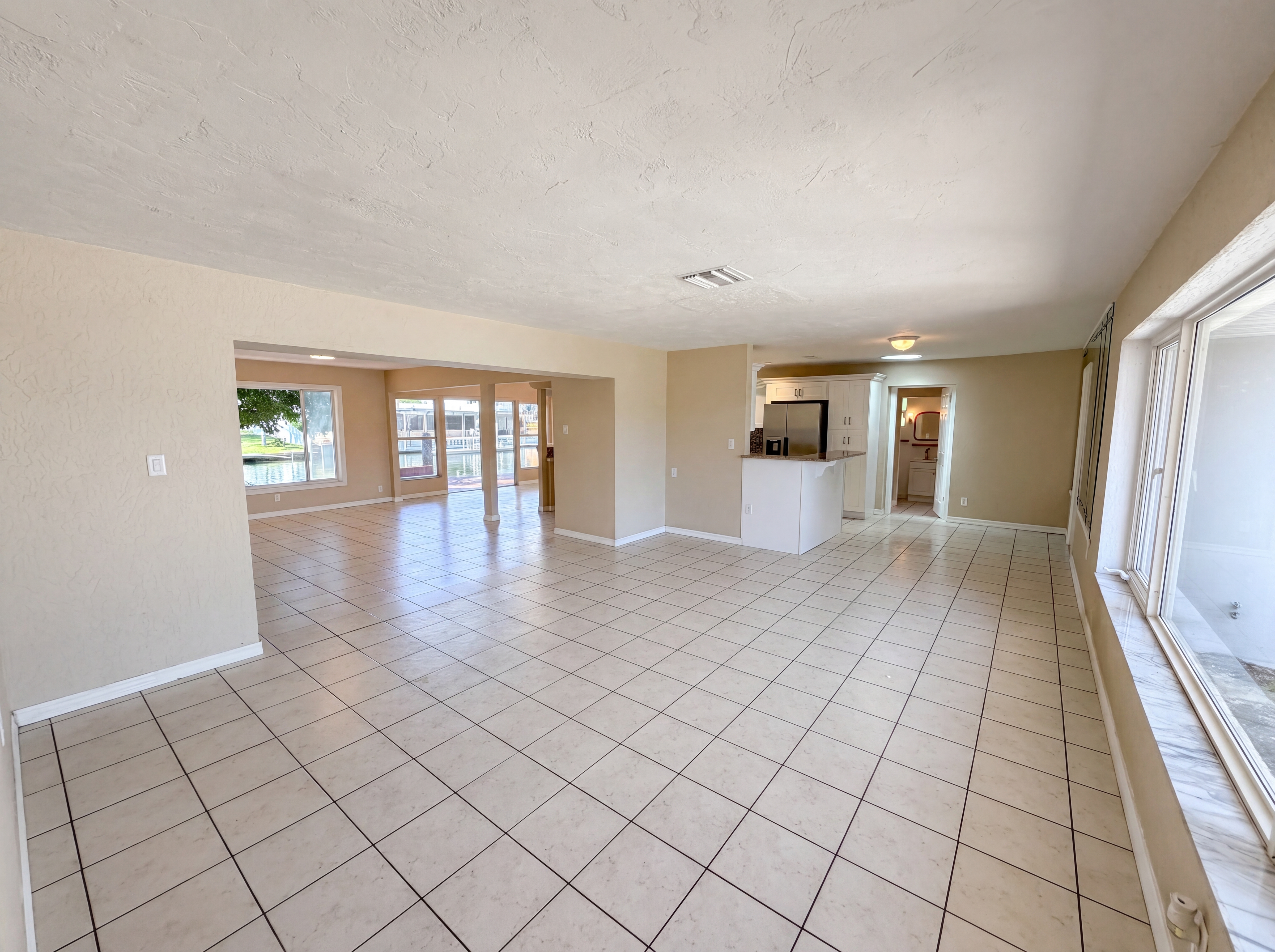 Photo 3 of 35 of 406 Skylark Blvd, Satellite Beach, FL
