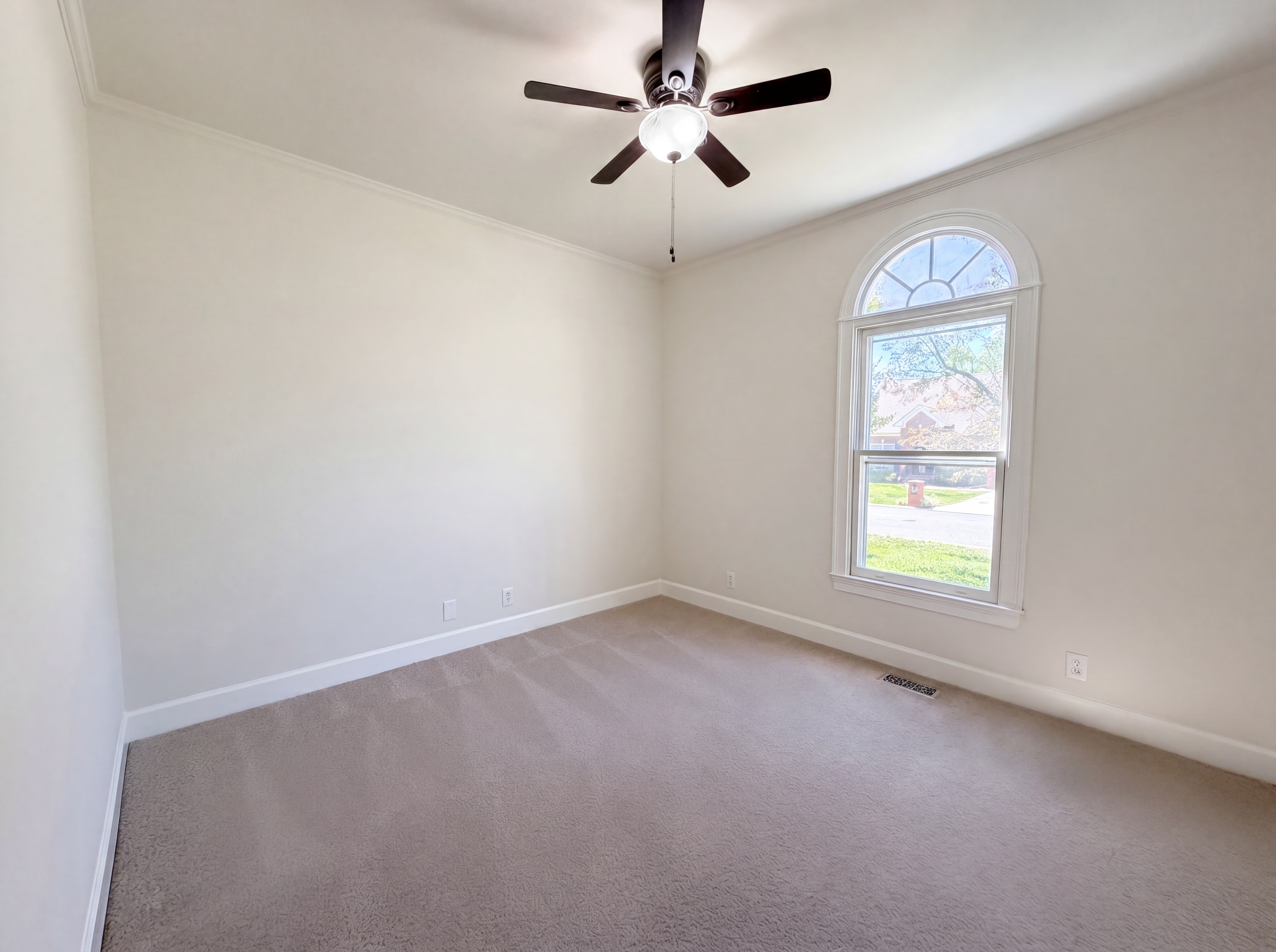 Photo 15 of 33 of 235 White Cloud Trl, Murfreesboro, TN